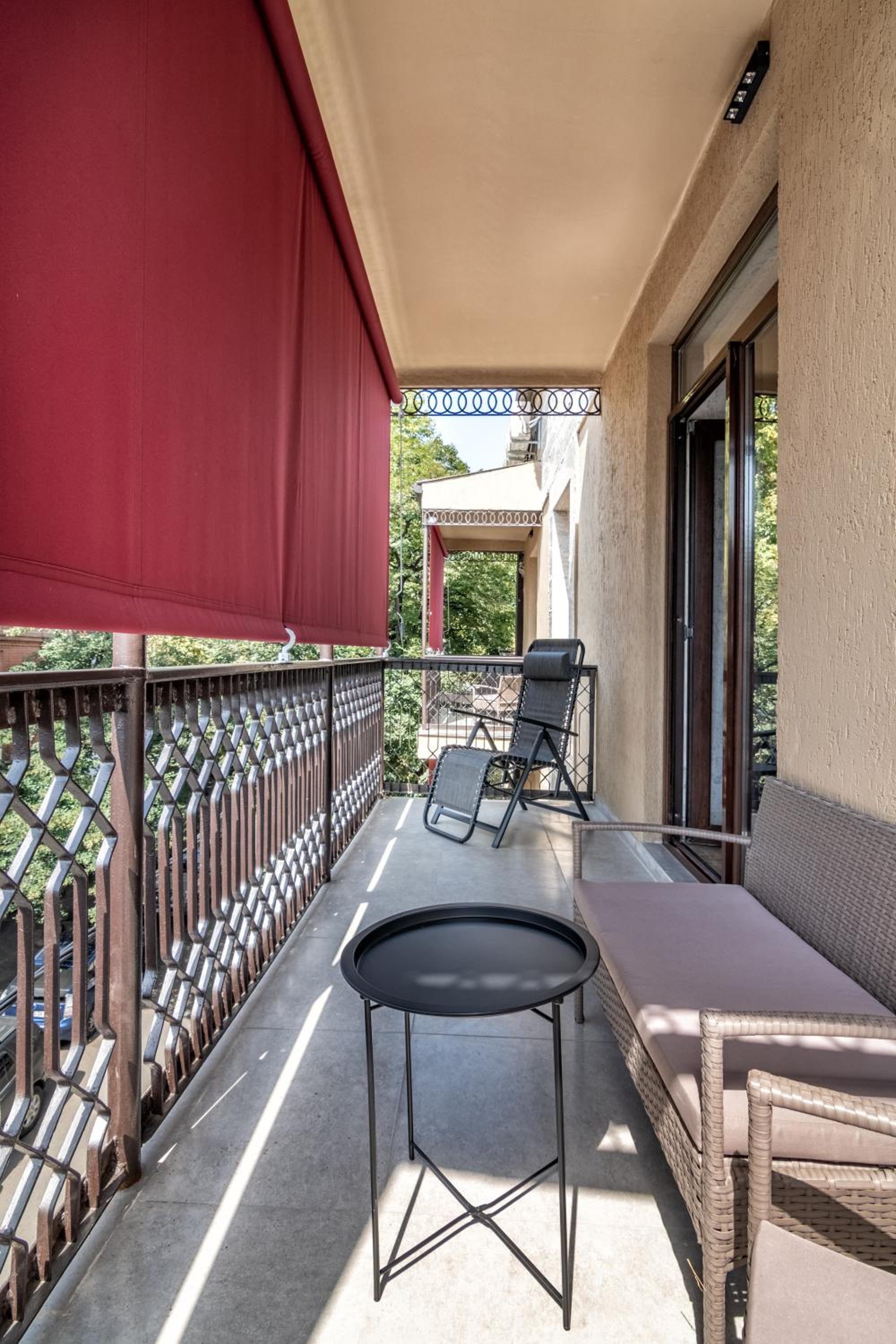 Deluxe Double or Twin Room with Balcony photo 3