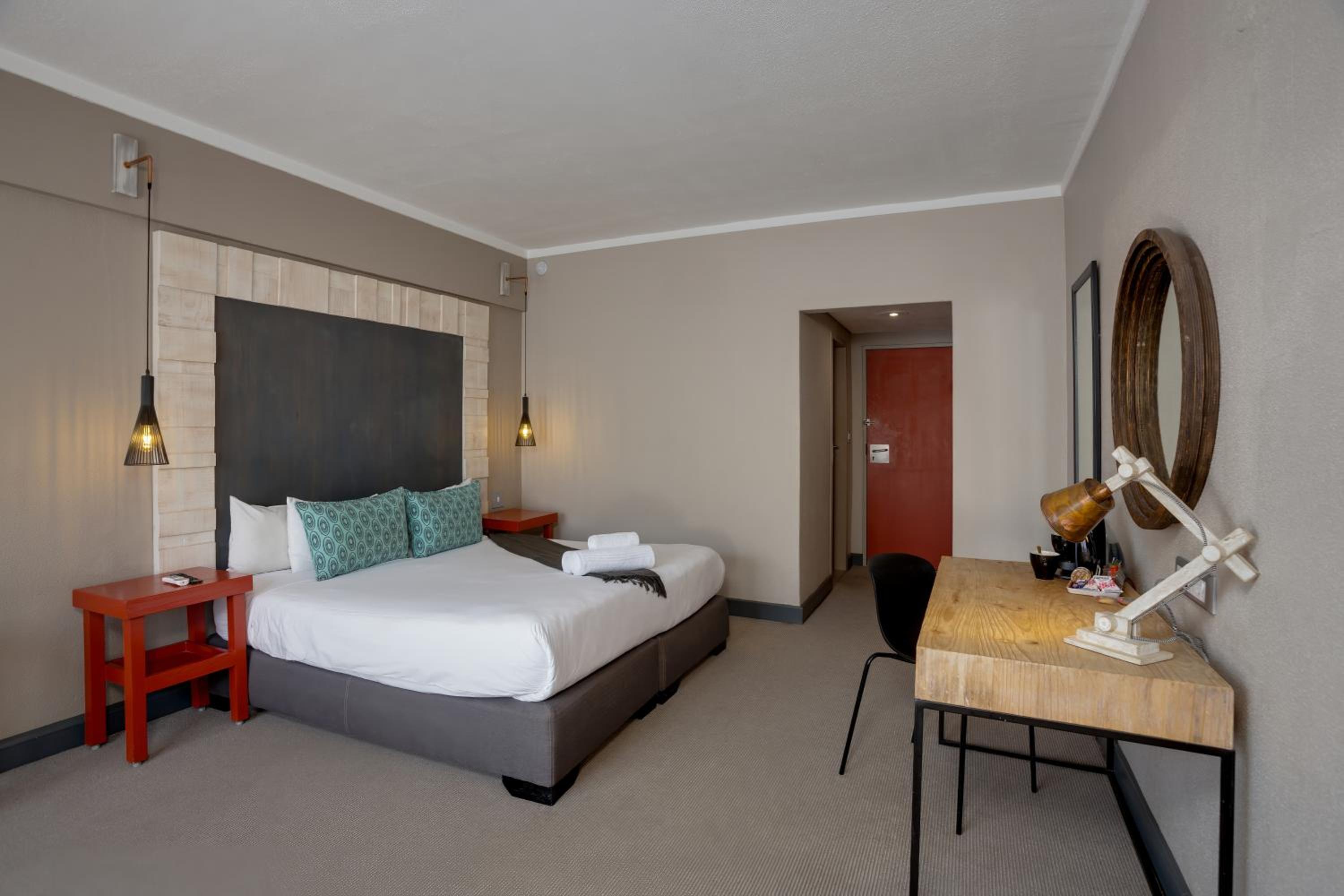 Double Room - Photo 7
