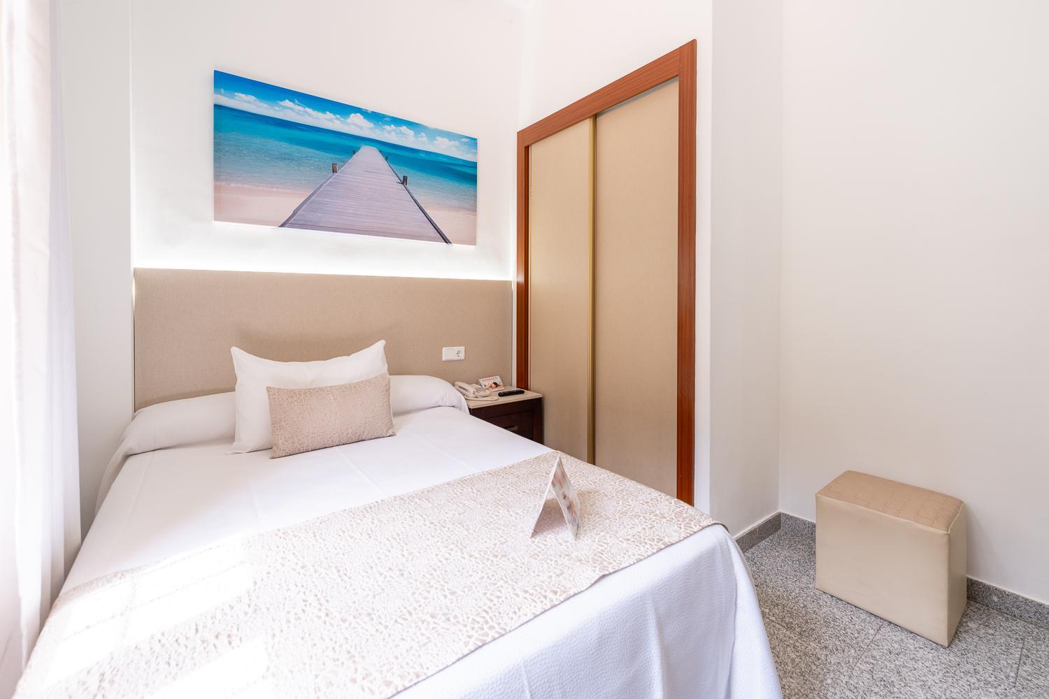 Small Double Room photo 3