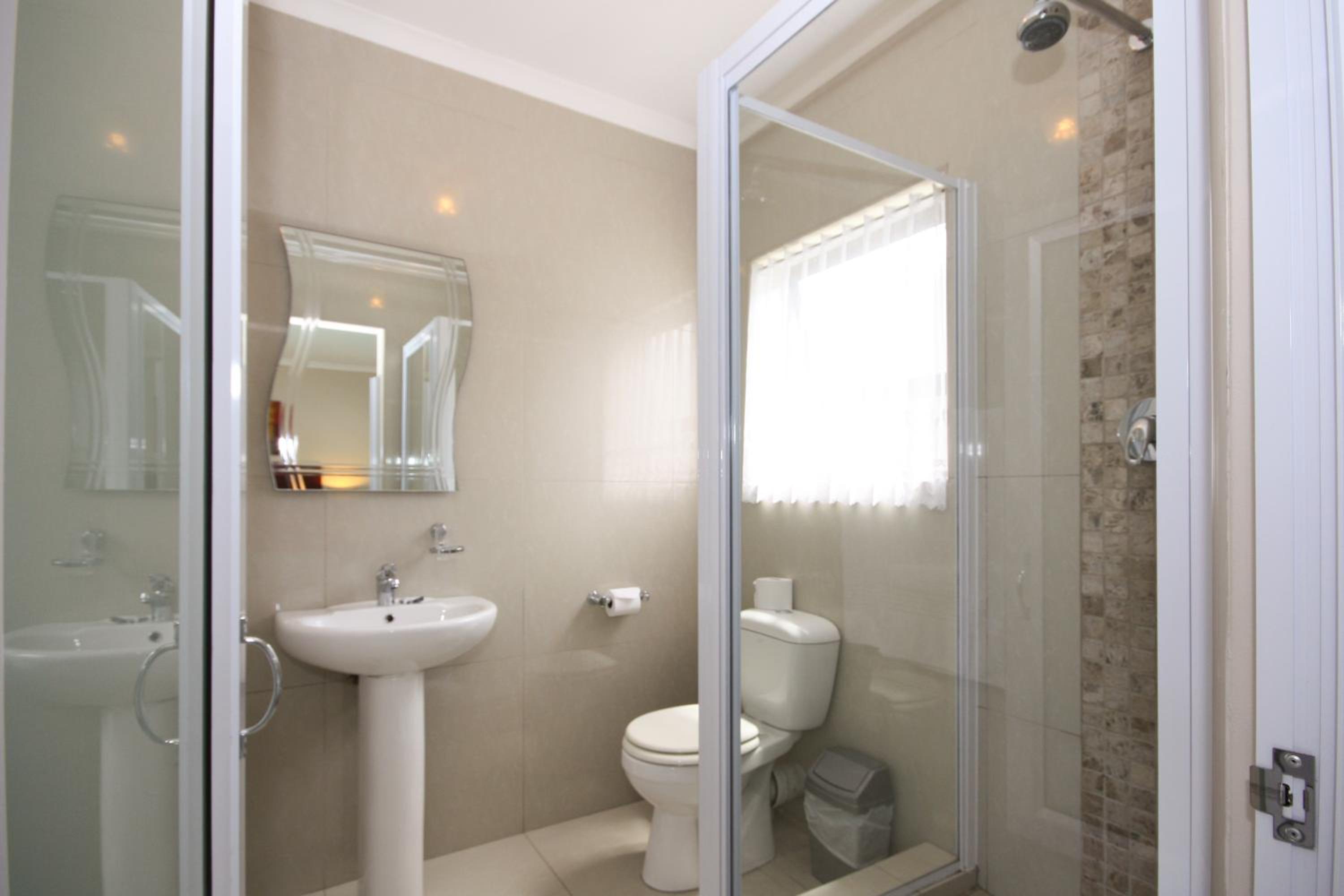  Double Room - Photo 32
