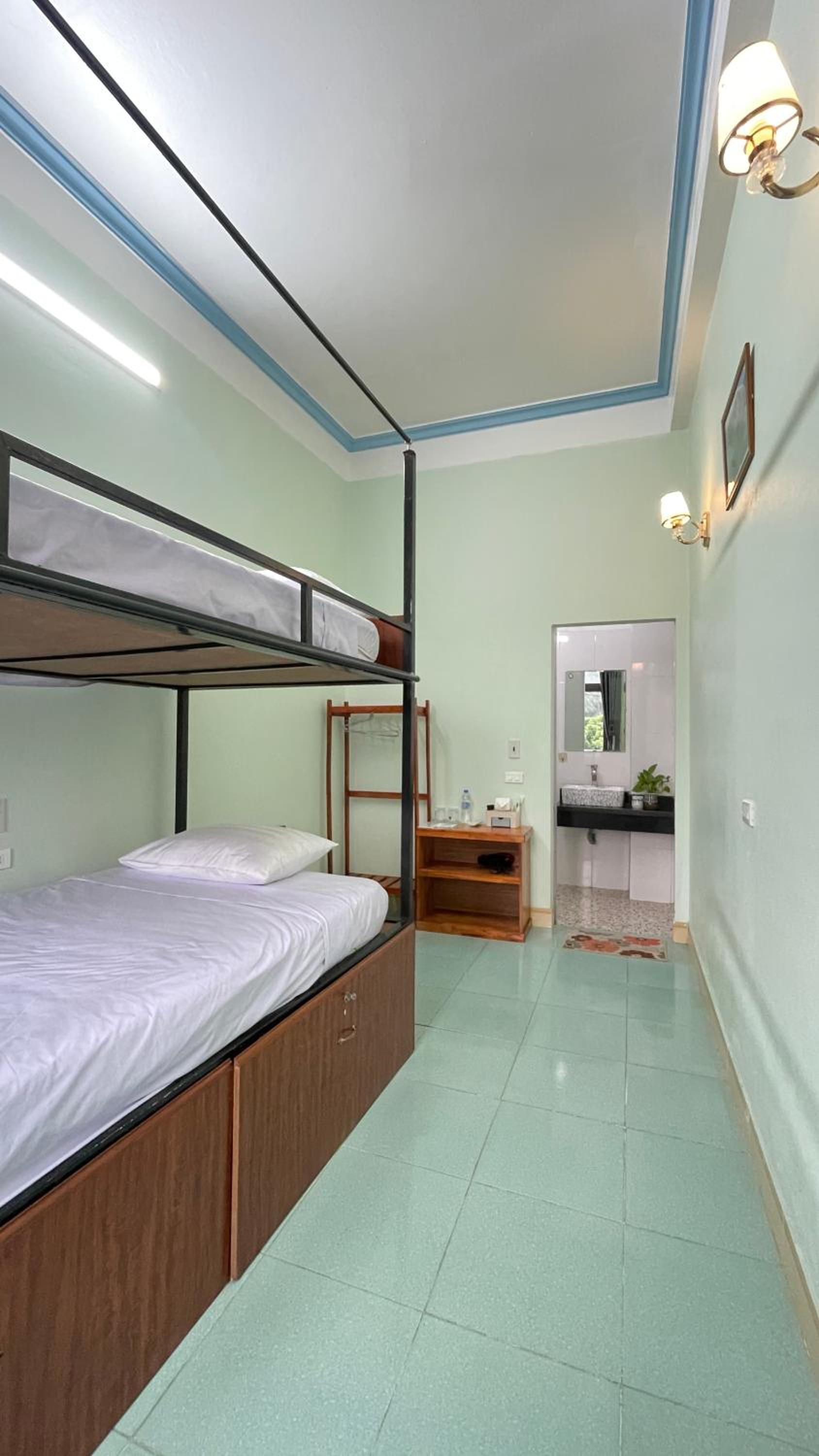 Single Bed in Dormitory Room photo 1