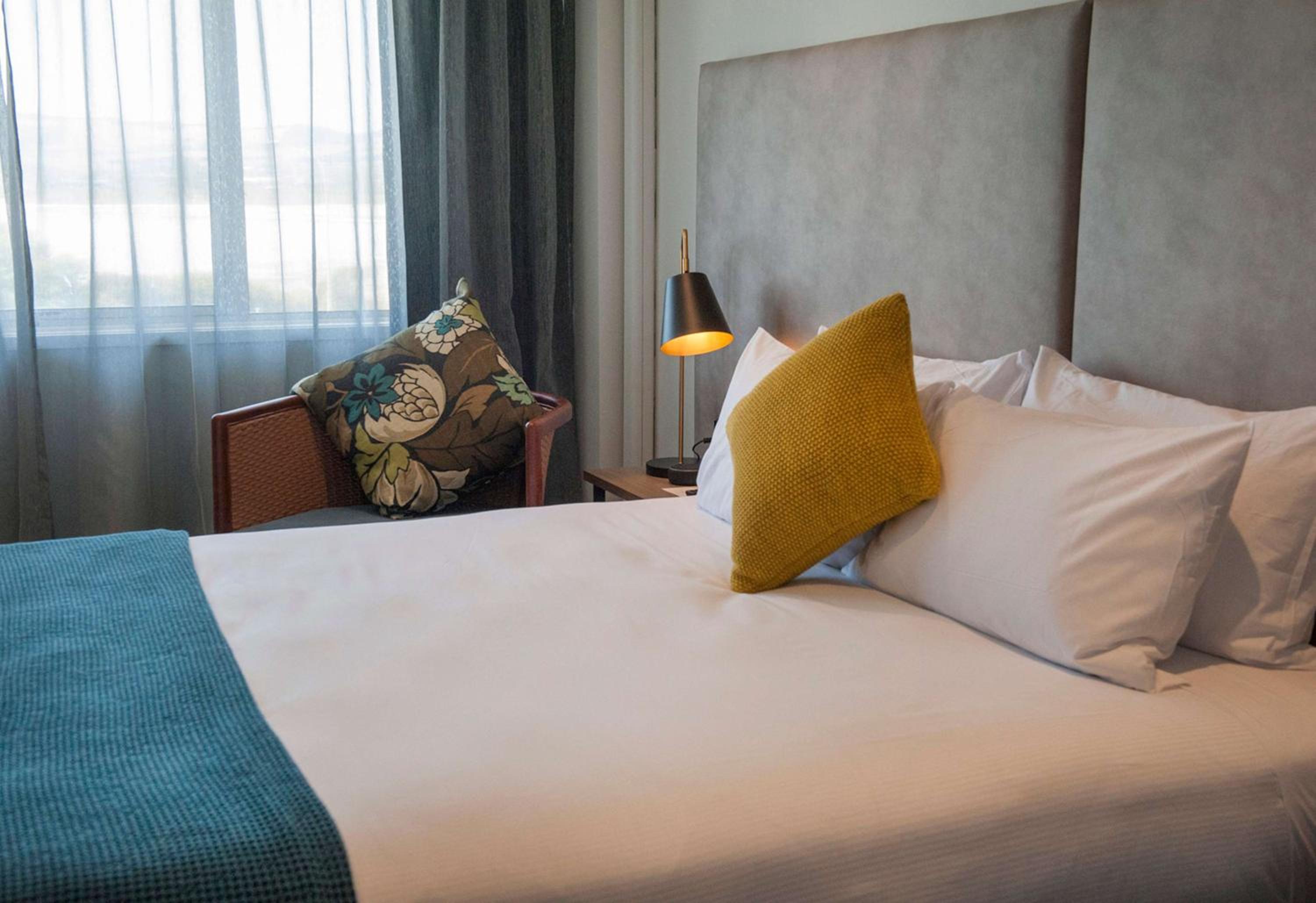 Deluxe Suite - Photo 2