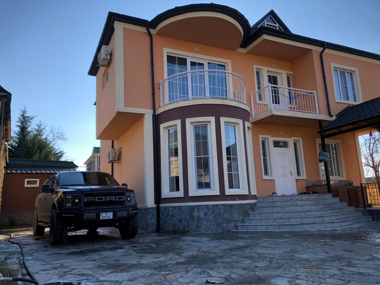 Villa photo 3