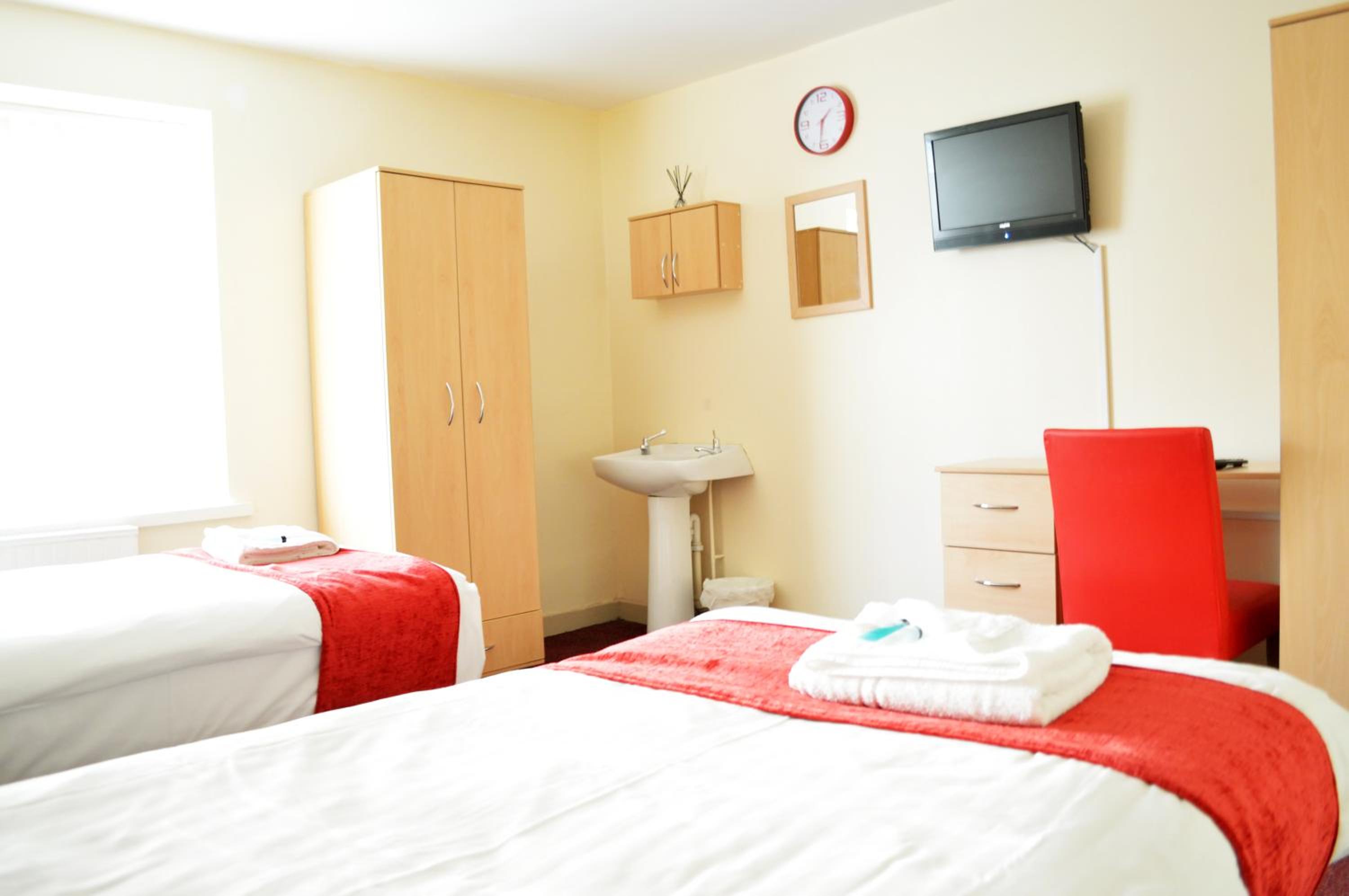 Twin Room with Shared Bathroom