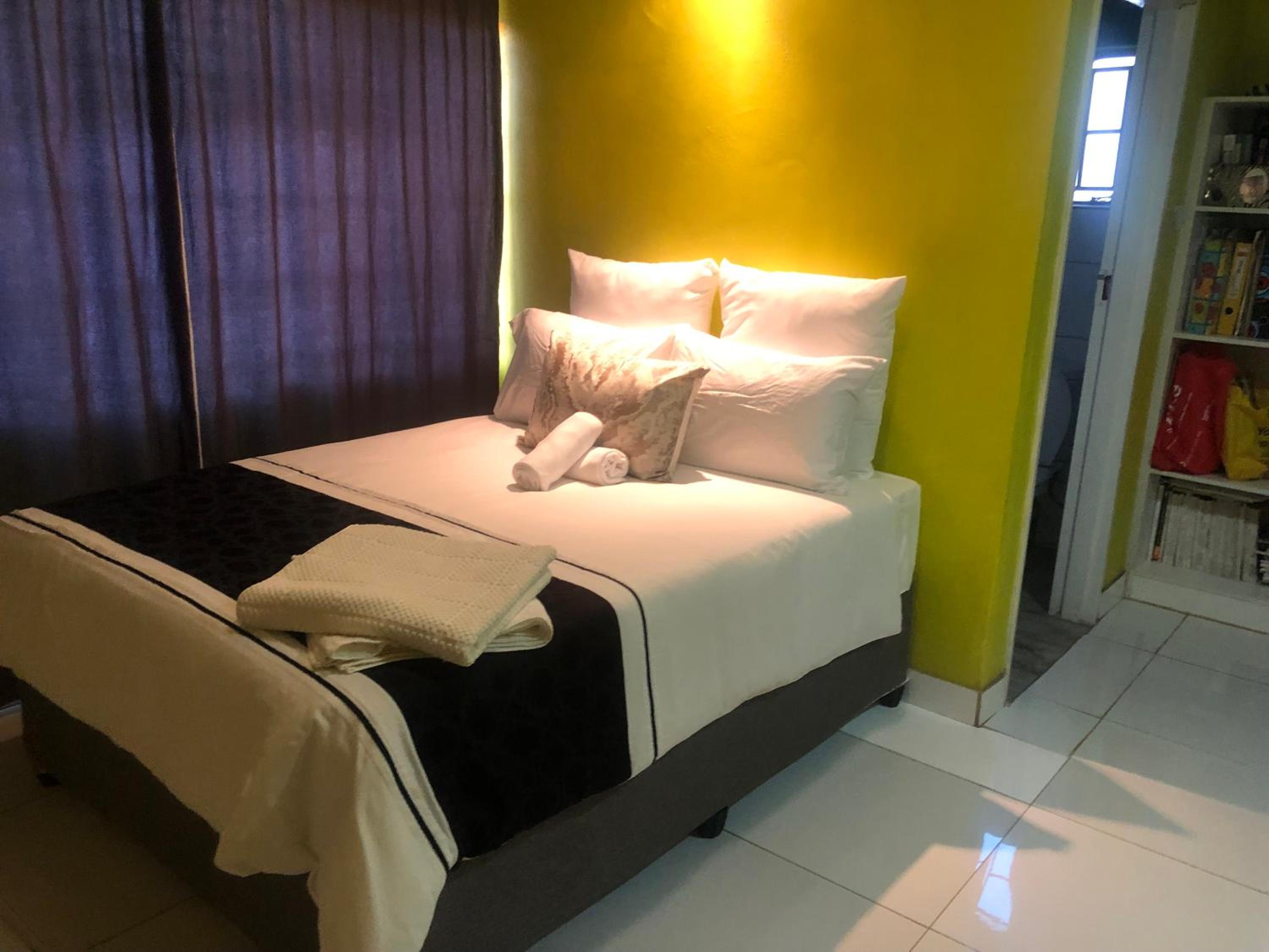 Large Double Room photo 3