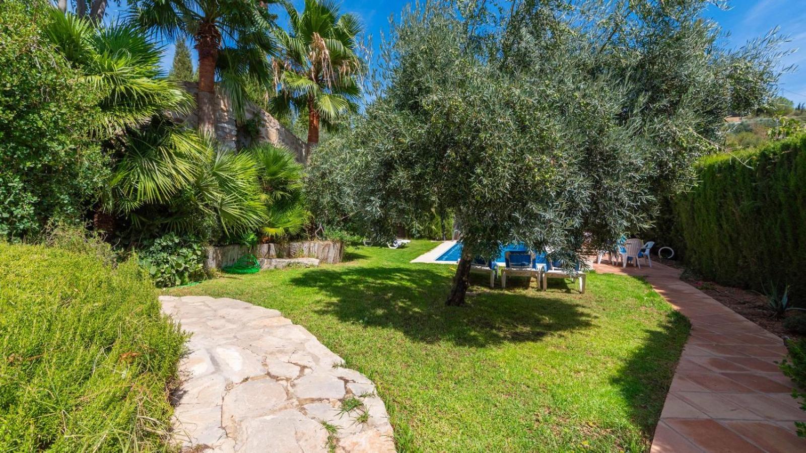 Villa photo 2