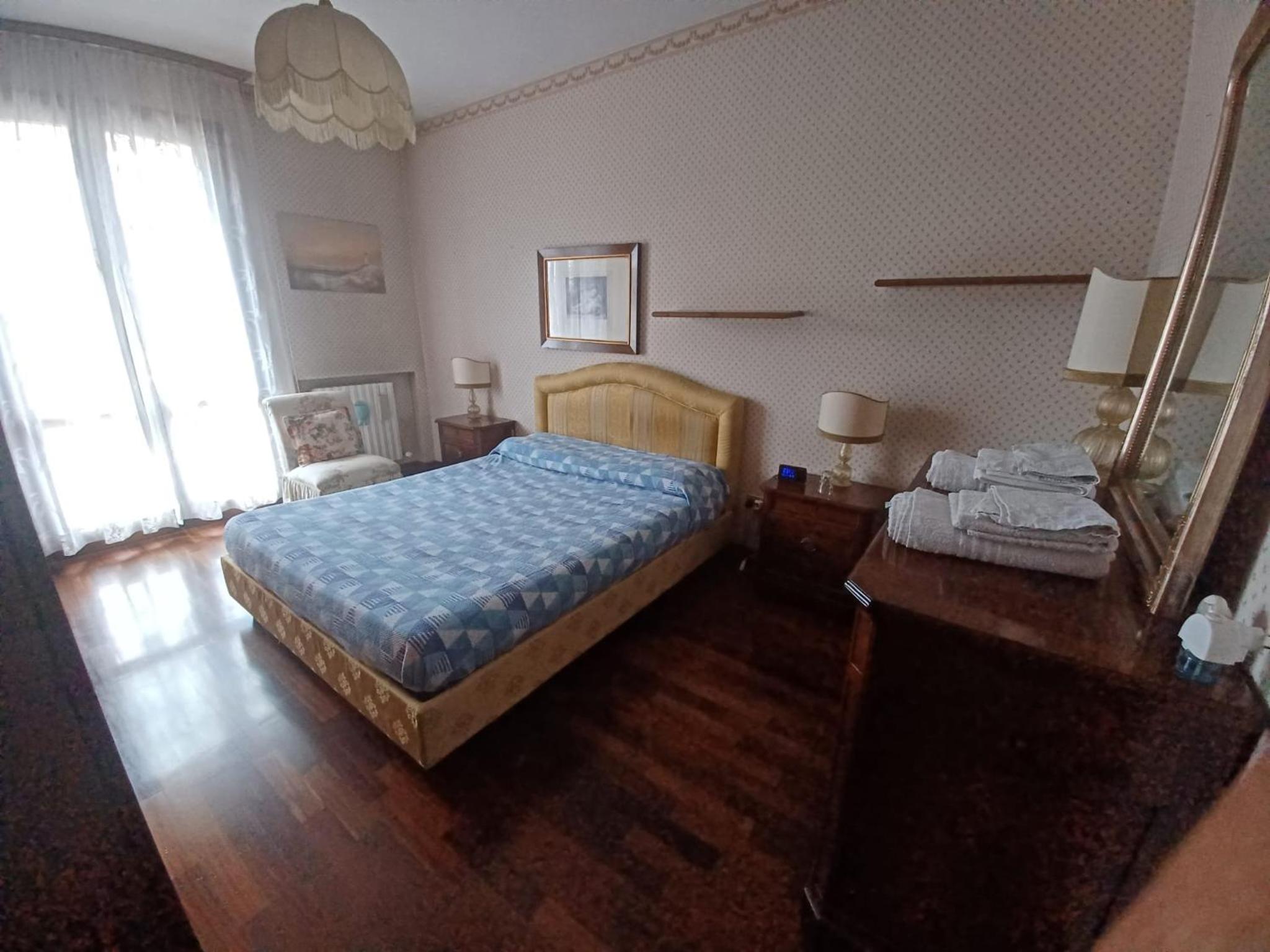 Double Room With Private External Bathroom photo 2