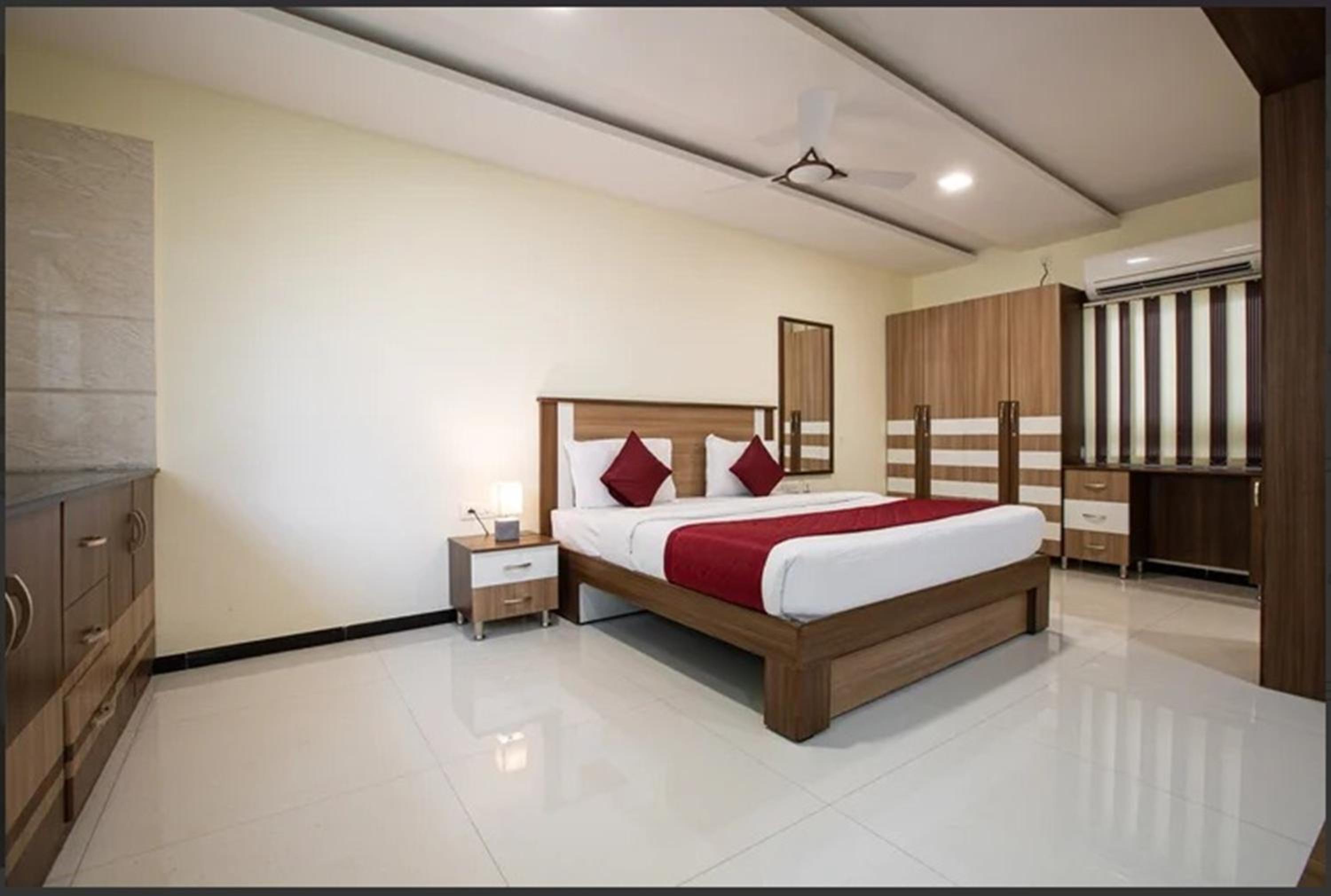 Deluxe Double Room photo 2