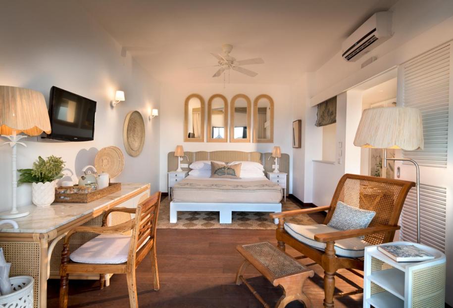 Superior Room with terrace and seaview photo 3