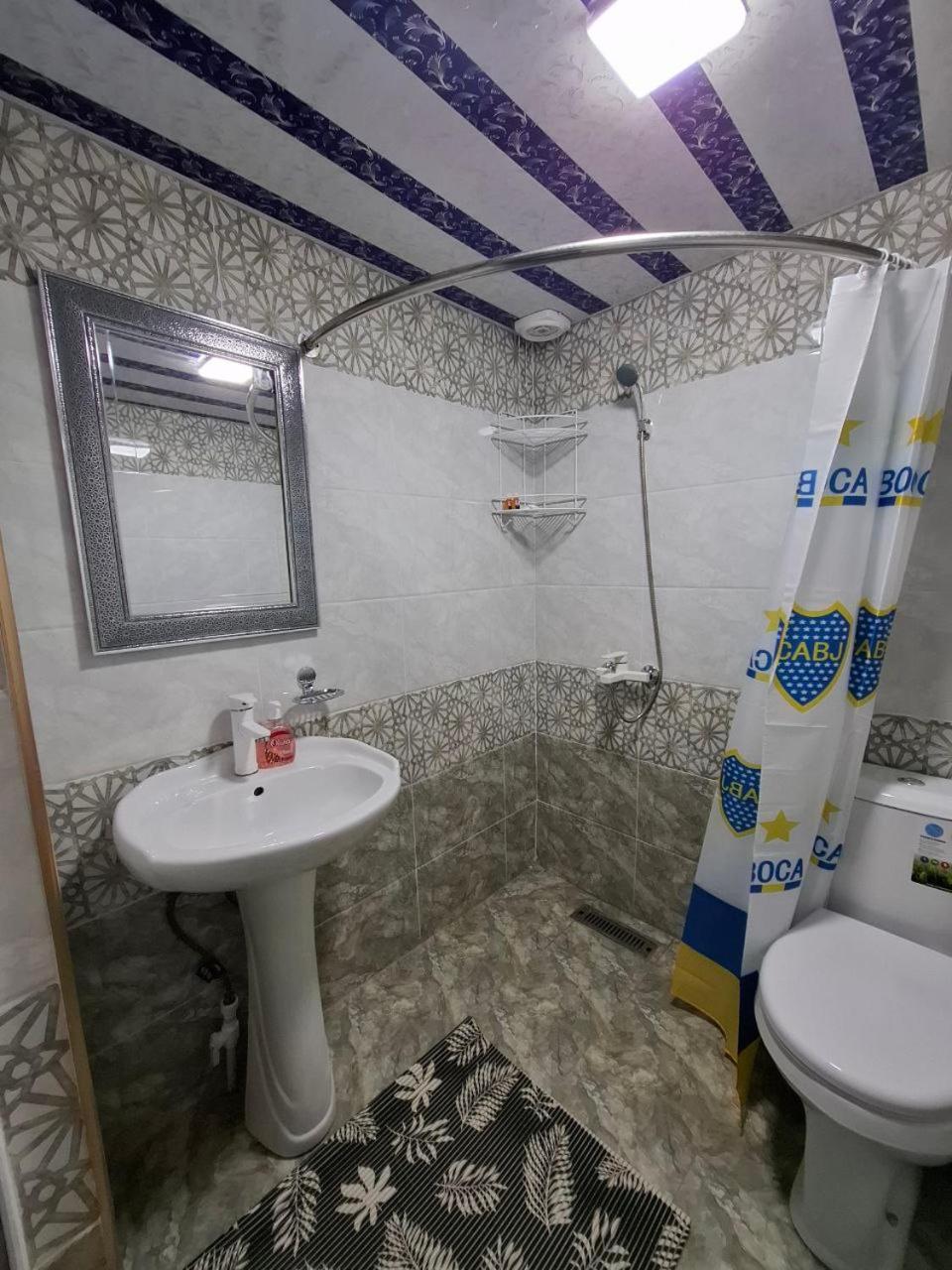 Double or Twin Room with Private Bathroom photo 2