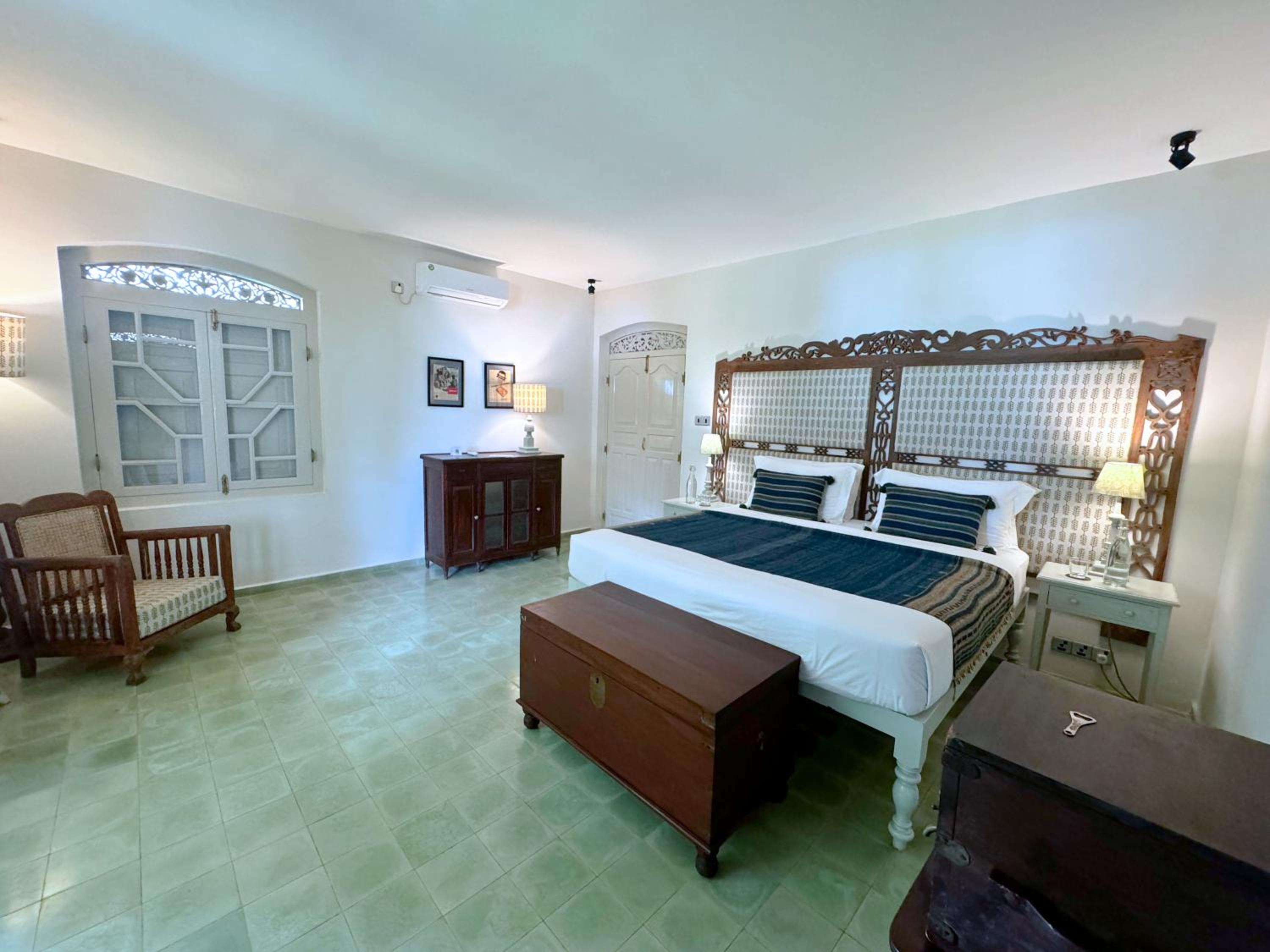 Standard Double Room - Photo 10