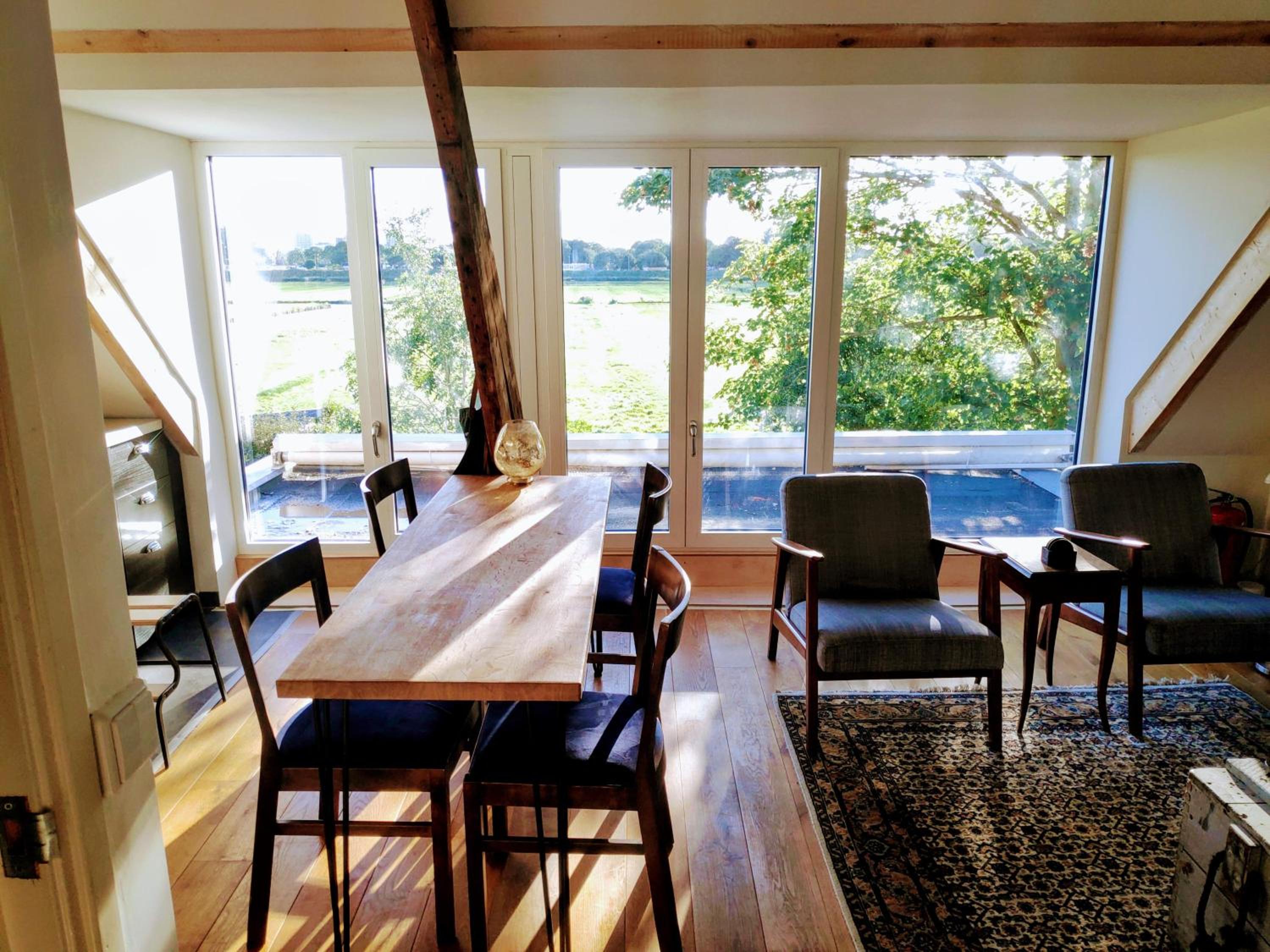 Two-Bedroom Apartment with View photo 2