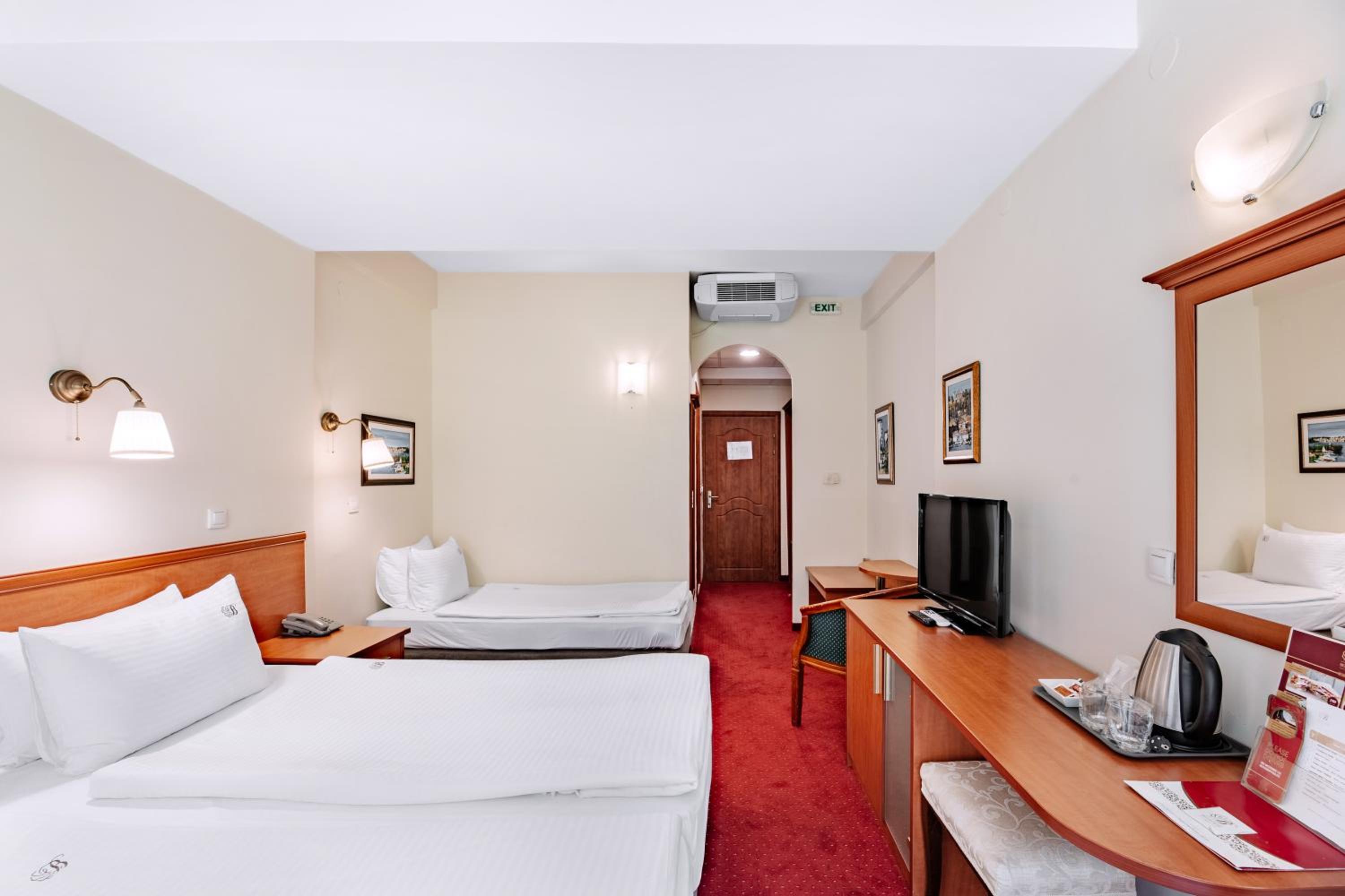Triple Room with Mountain View - Photo 3