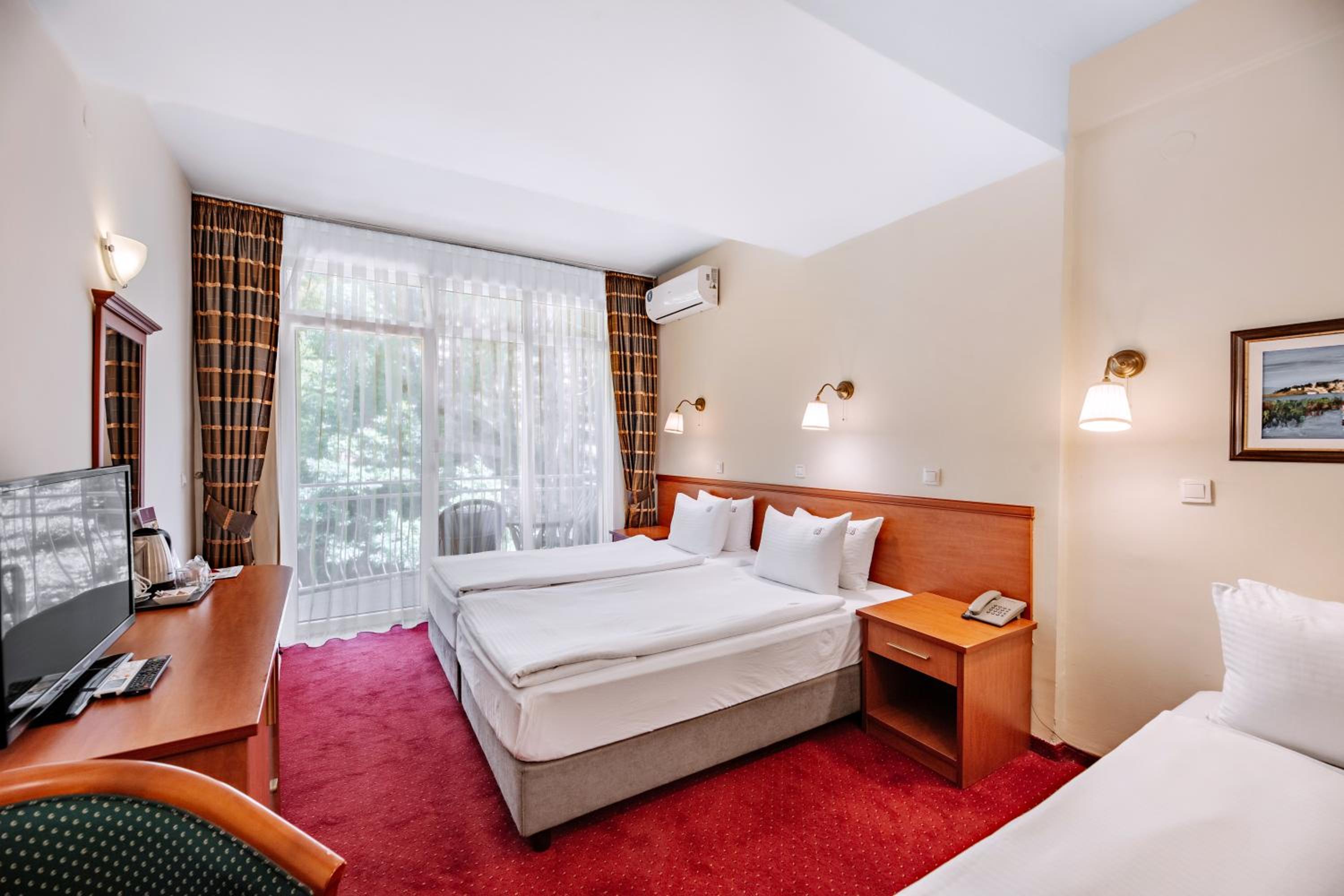 Triple Room with Mountain View - Photo 1