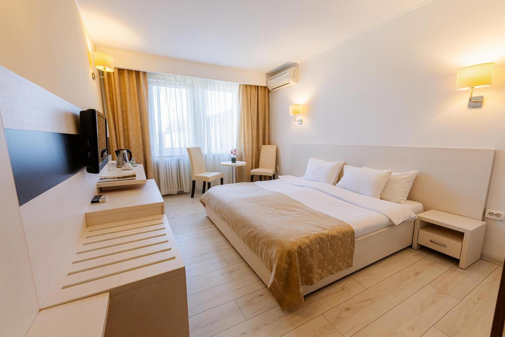 Superior Double or Twin Room photo 1