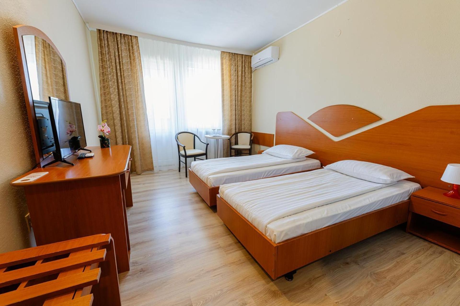 Standard Double or Twin Room photo 1