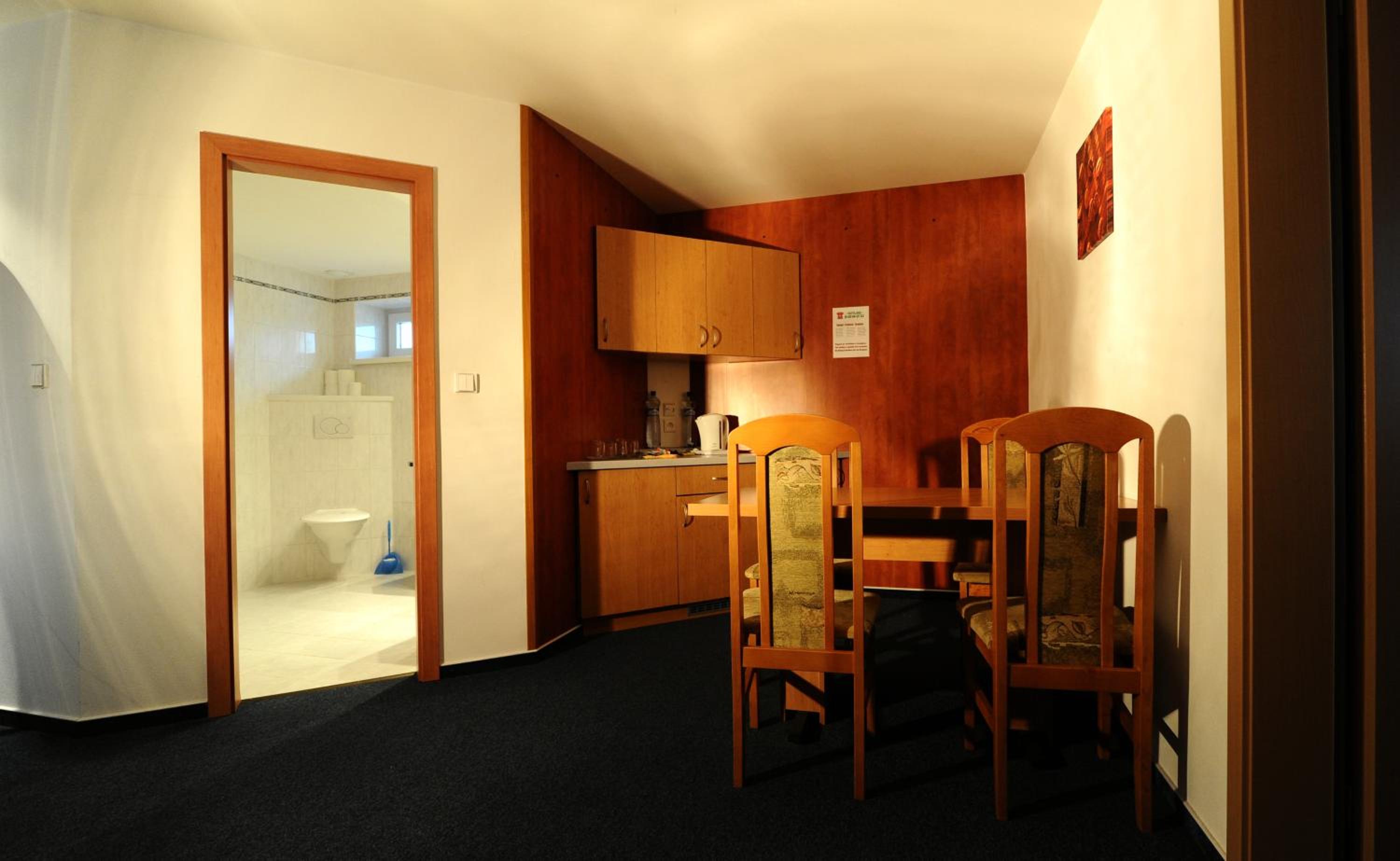 Quadruple Room - Photo 2