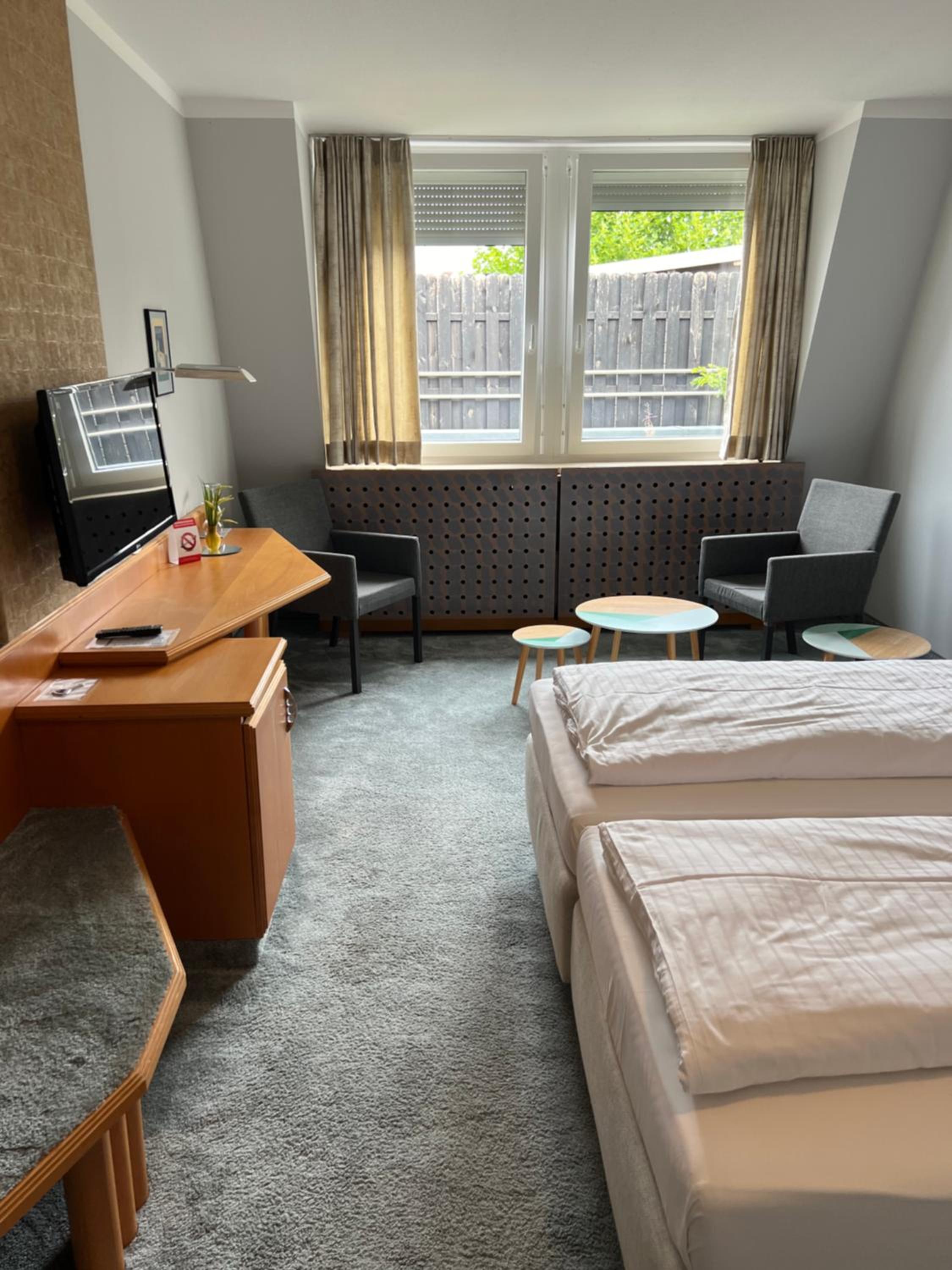 Budget Double Room photo 3