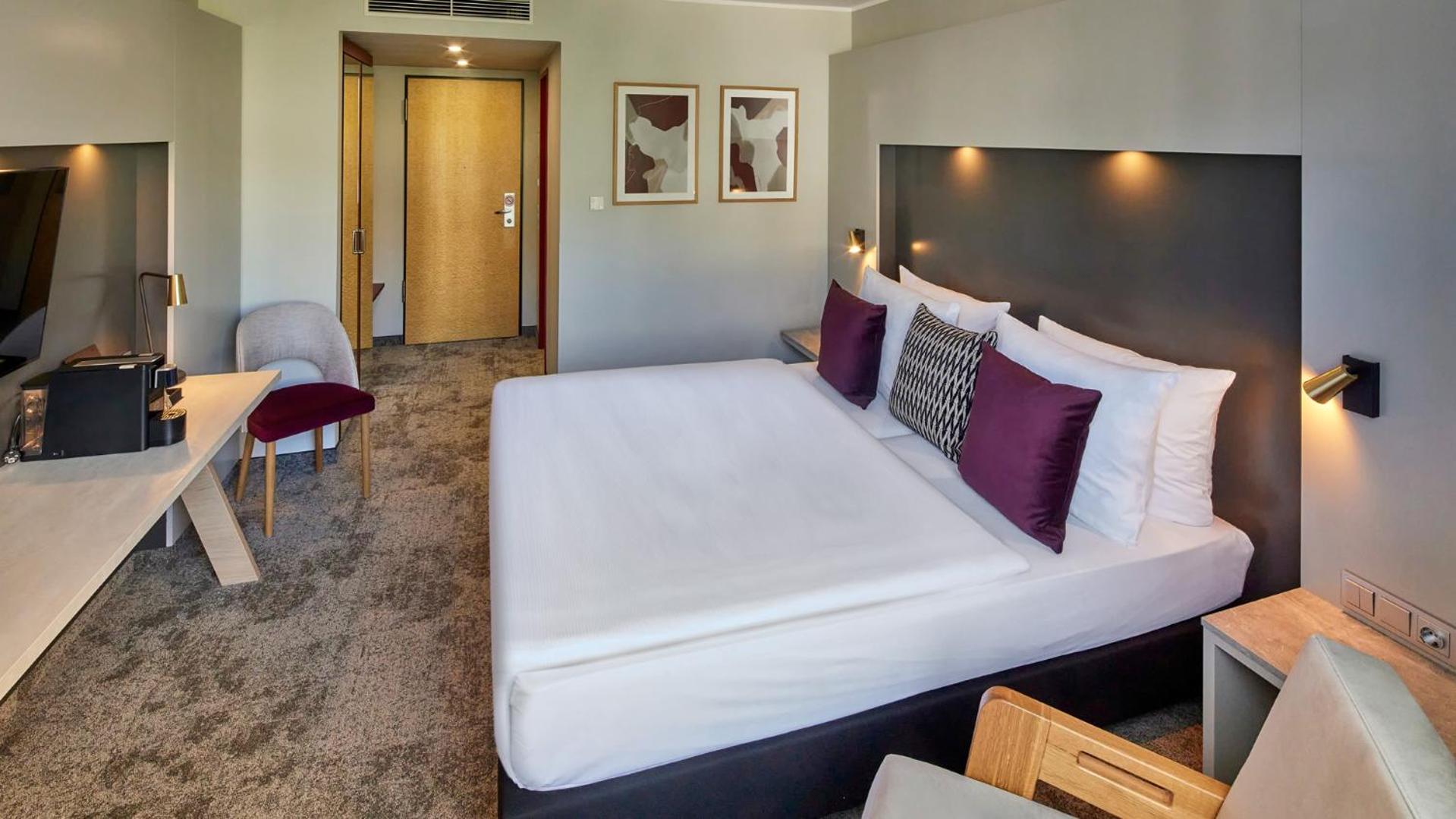 Deluxe Double room - Photo 9