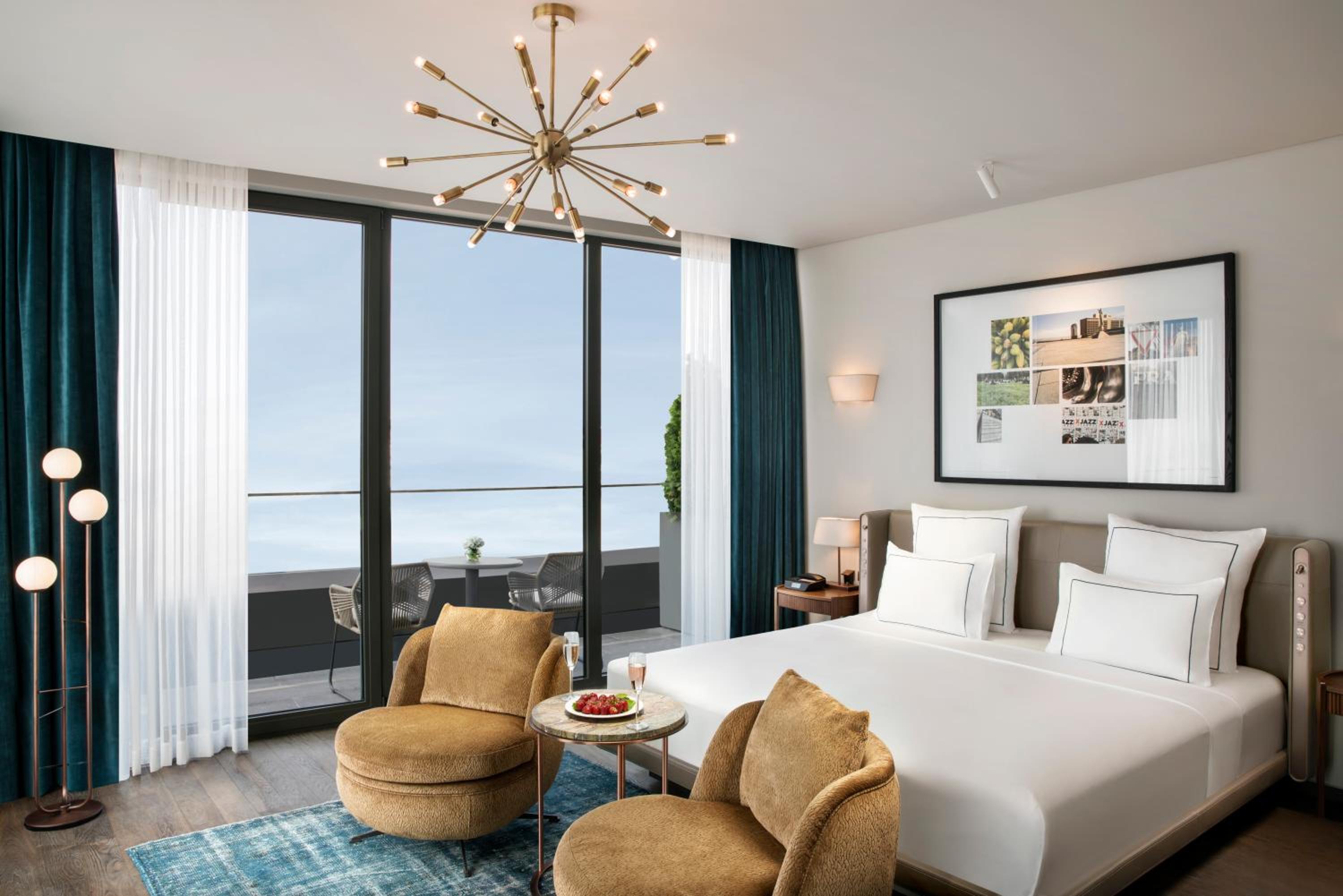 Terrace Room with Bosphorus View photo 1