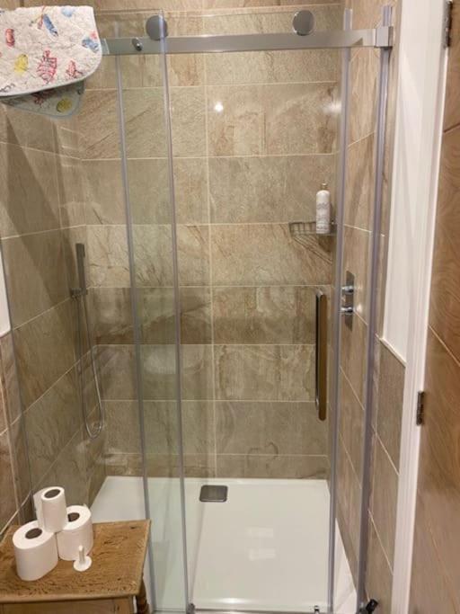 Twin Room with Private Bathroom