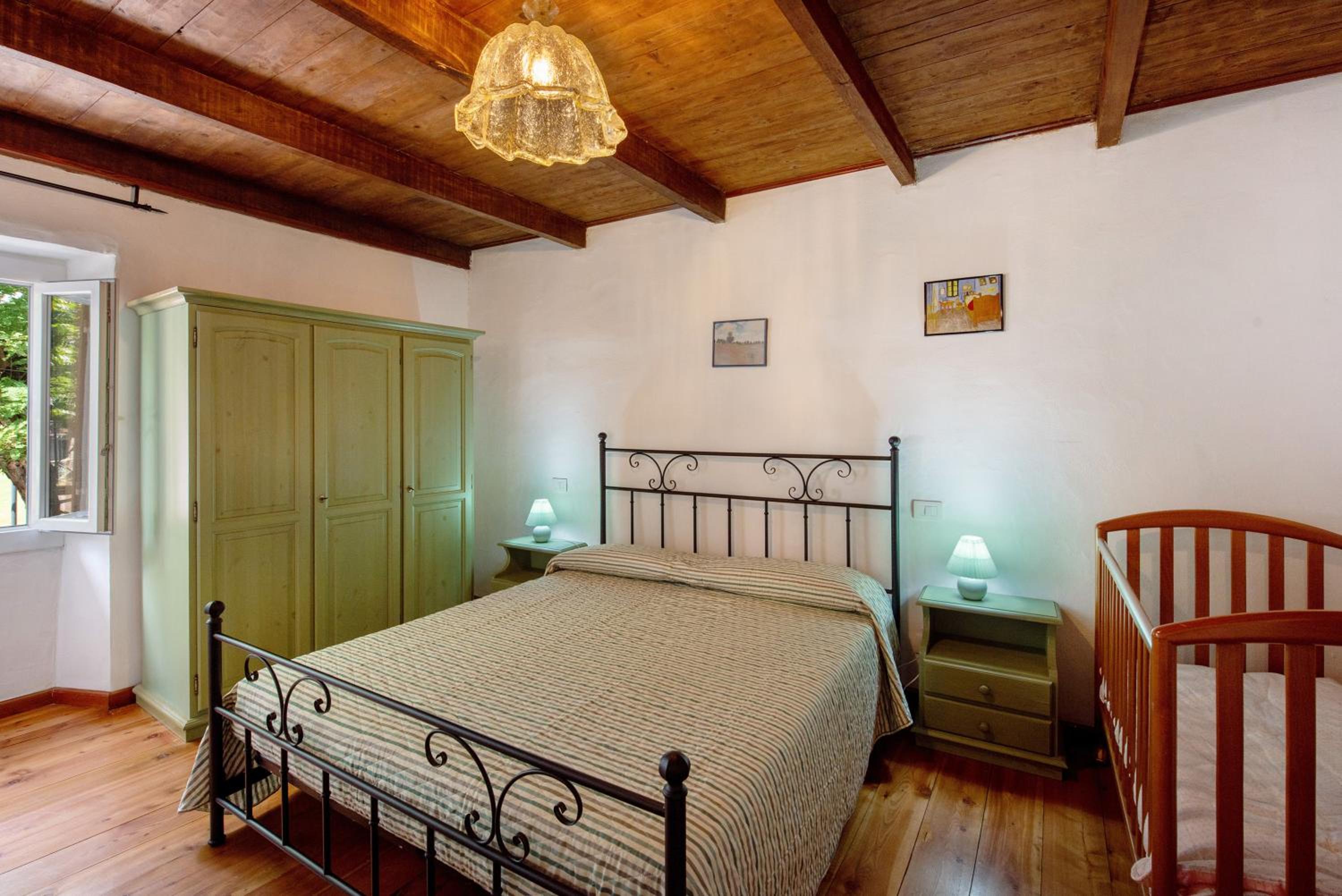 Superior Quadruple Room photo 2
