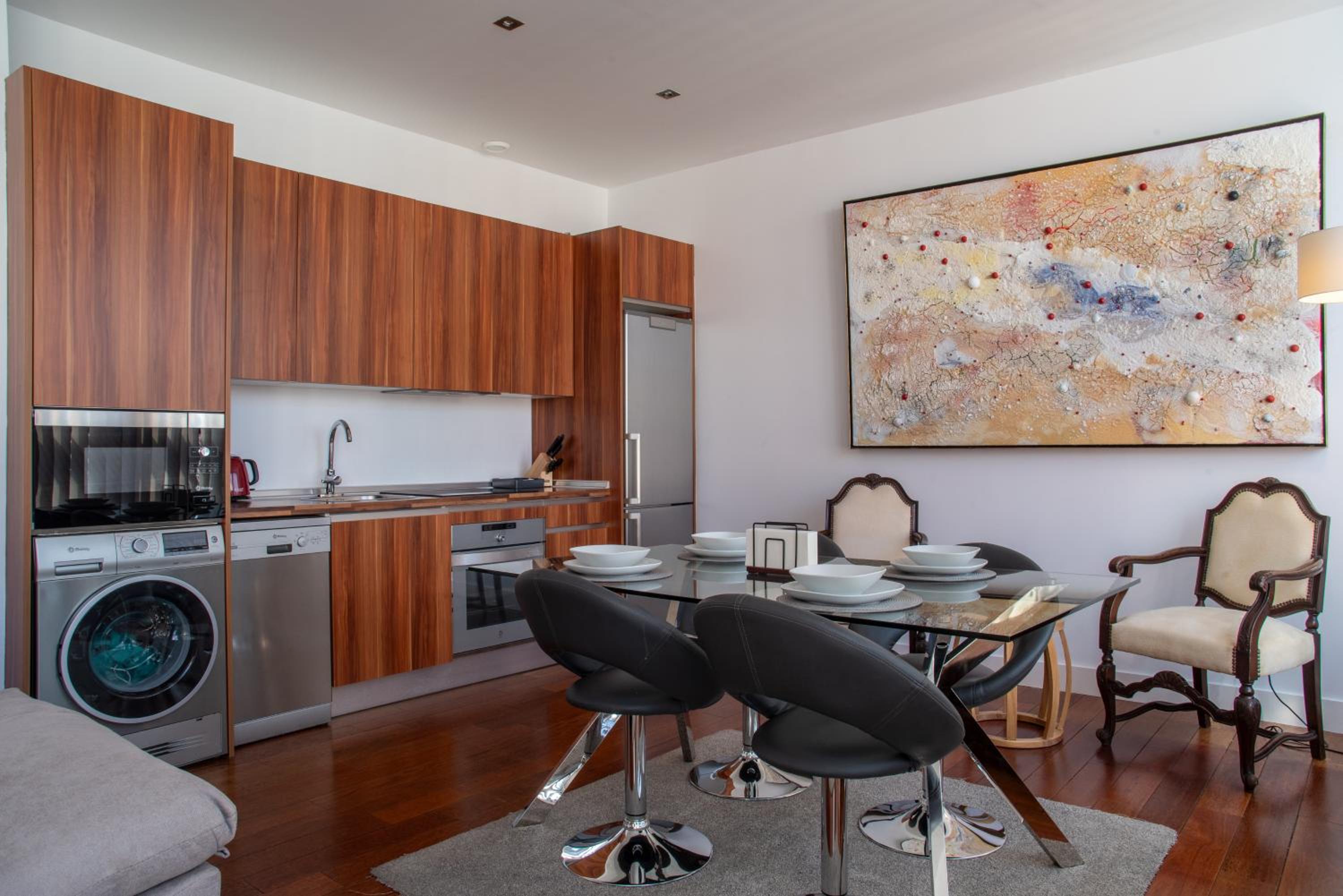 Classic One-Bedroom Apartment with Terrace photo 3