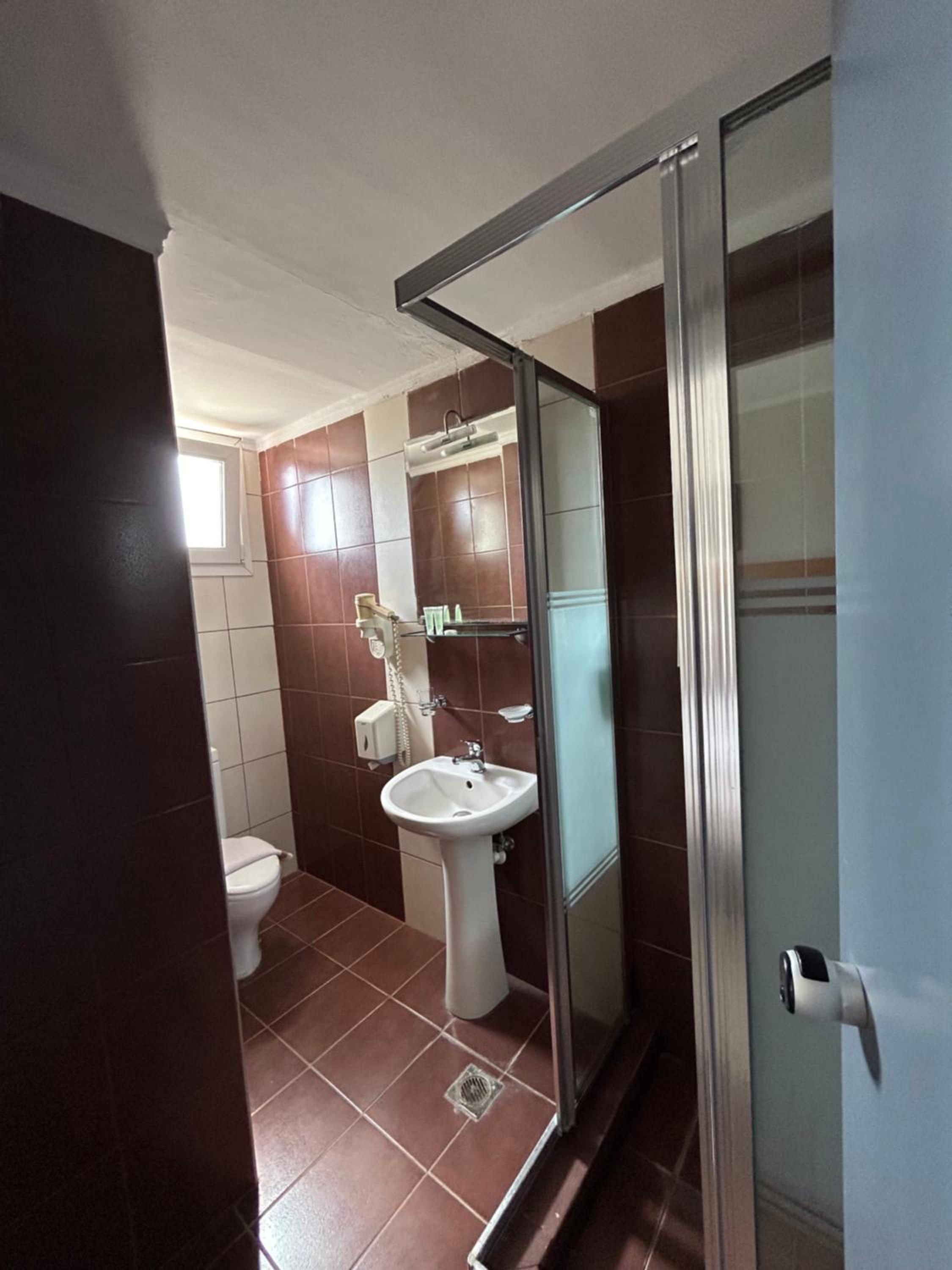  Double or Twin Room with Mountain View - Photo 6