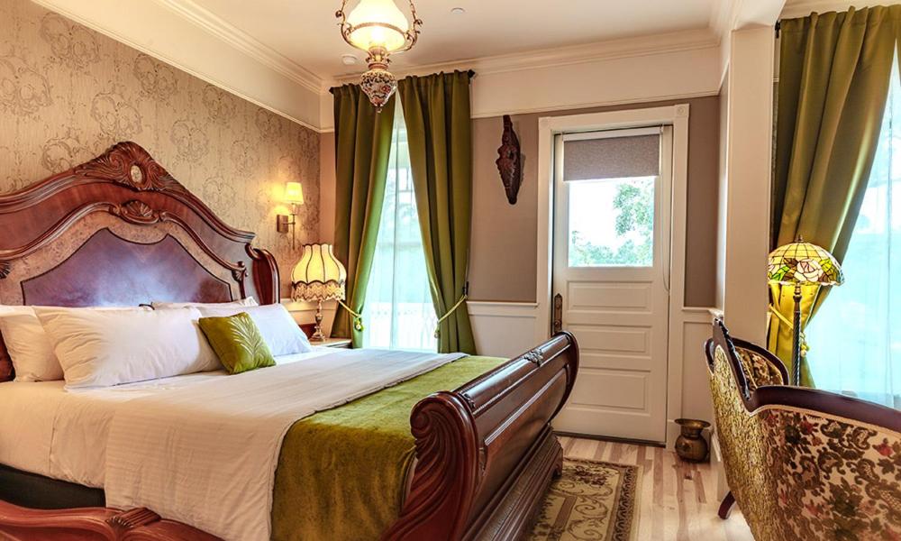 Suite with Balcony