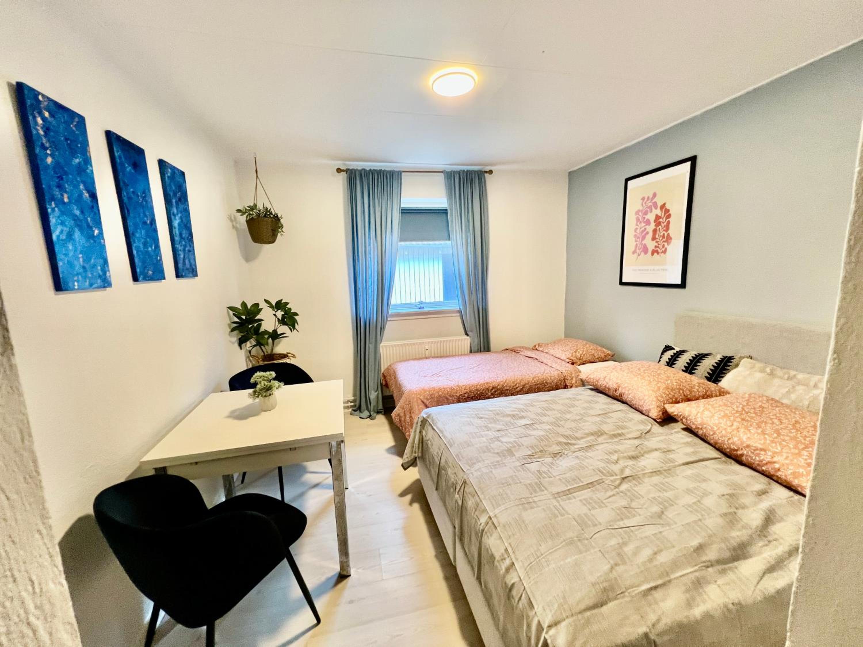 One-Bedroom Apartment photo 3