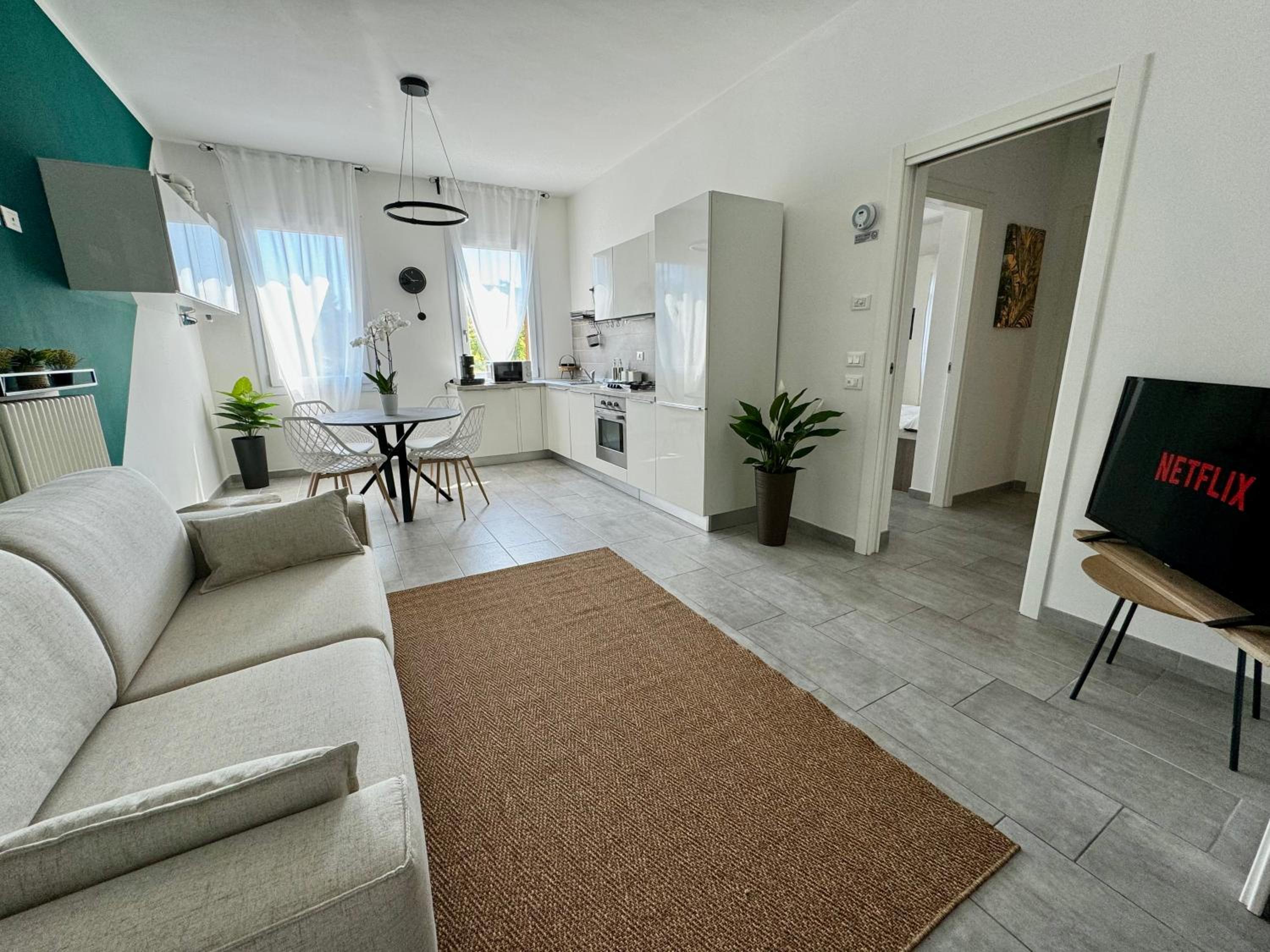 One-Bedroom Apartment photo 3