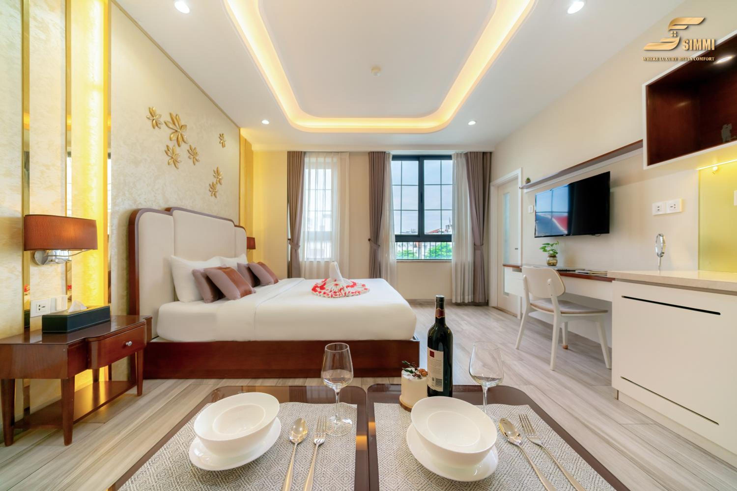 King Studio with Sofa Bed
