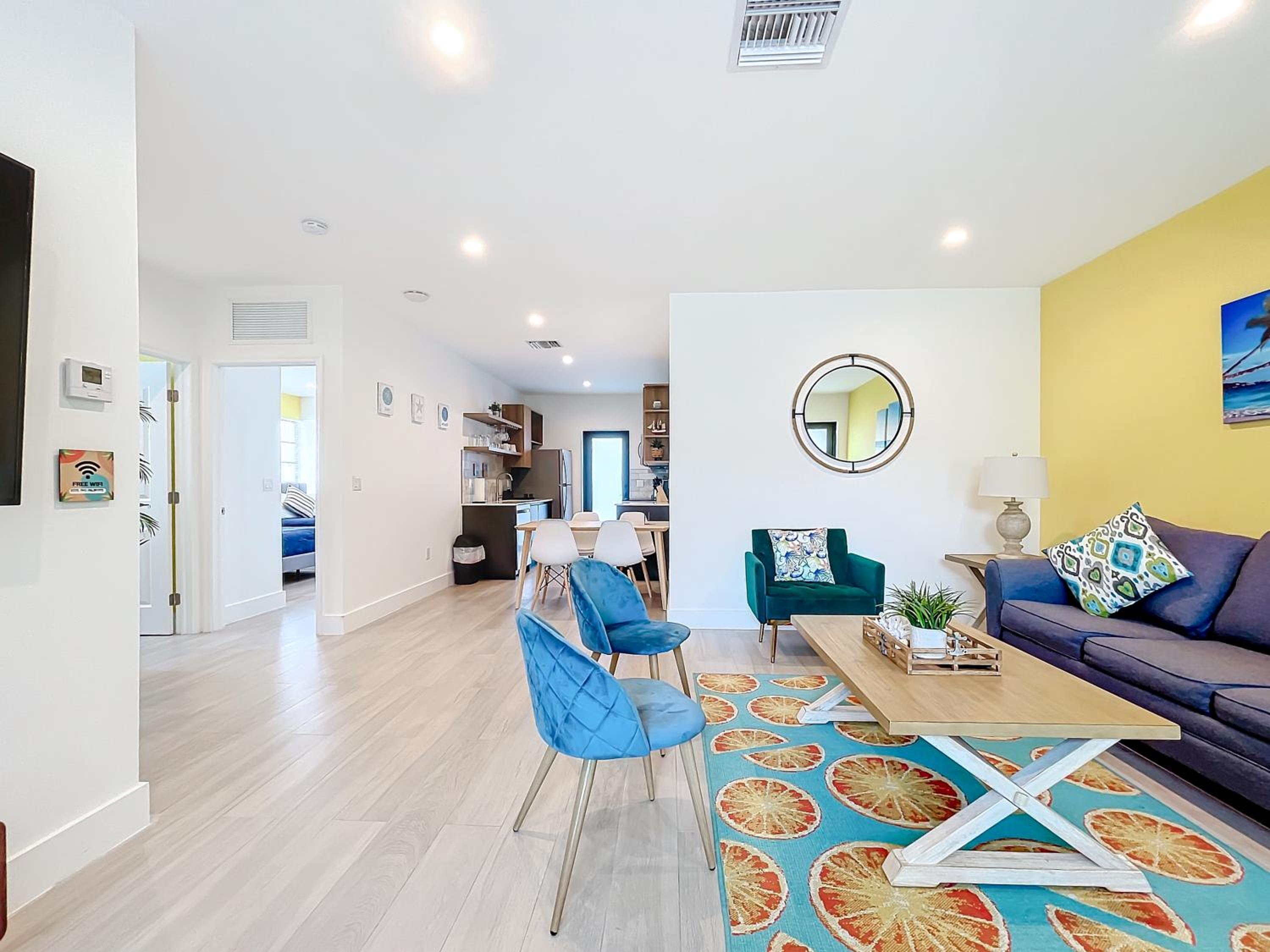 Deluxe One-Bedroom Apartment