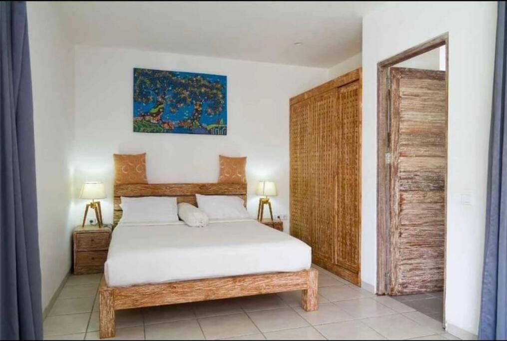 Three-Bedroom Villa photo 1
