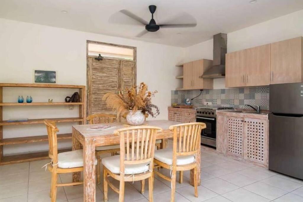 Three-Bedroom Villa photo 2