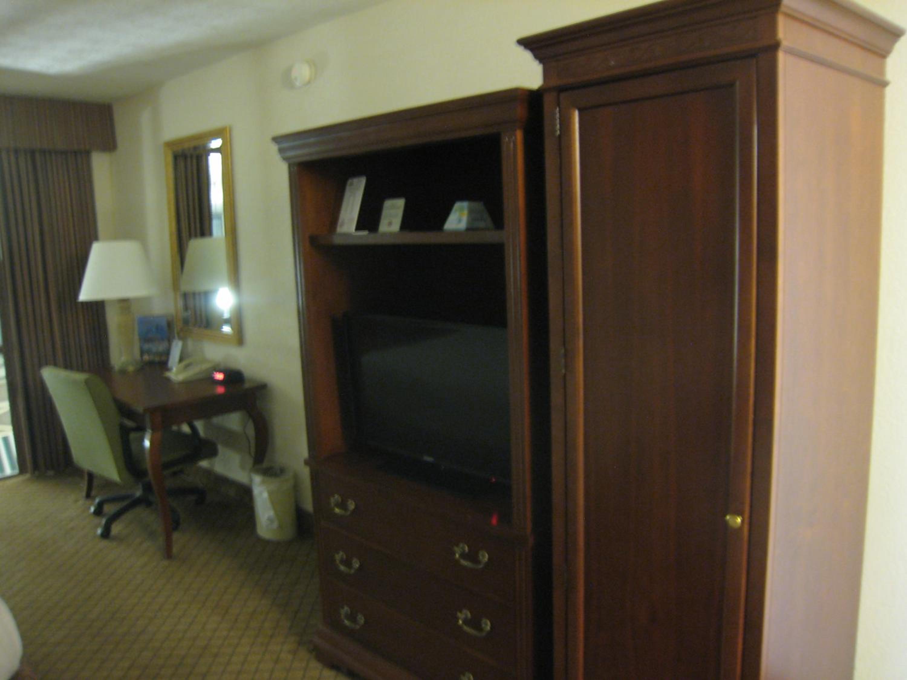 Superior King Room - Non-Smoking - Photo 4