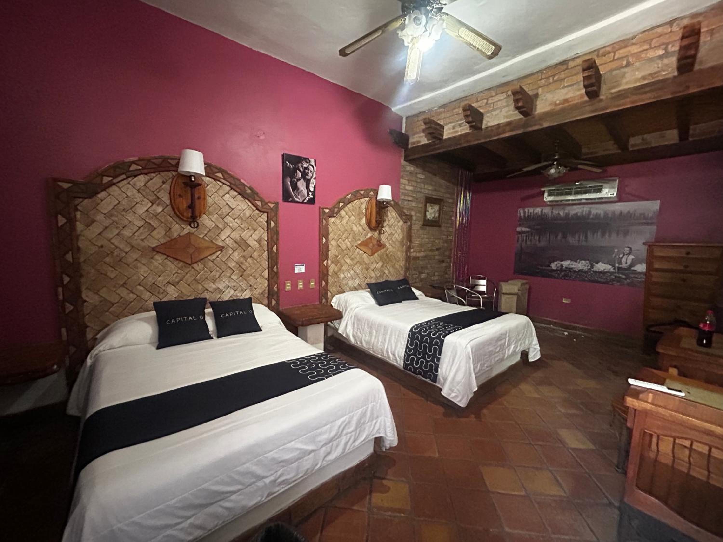 Standard Double Room with Two Double Beds photo 1