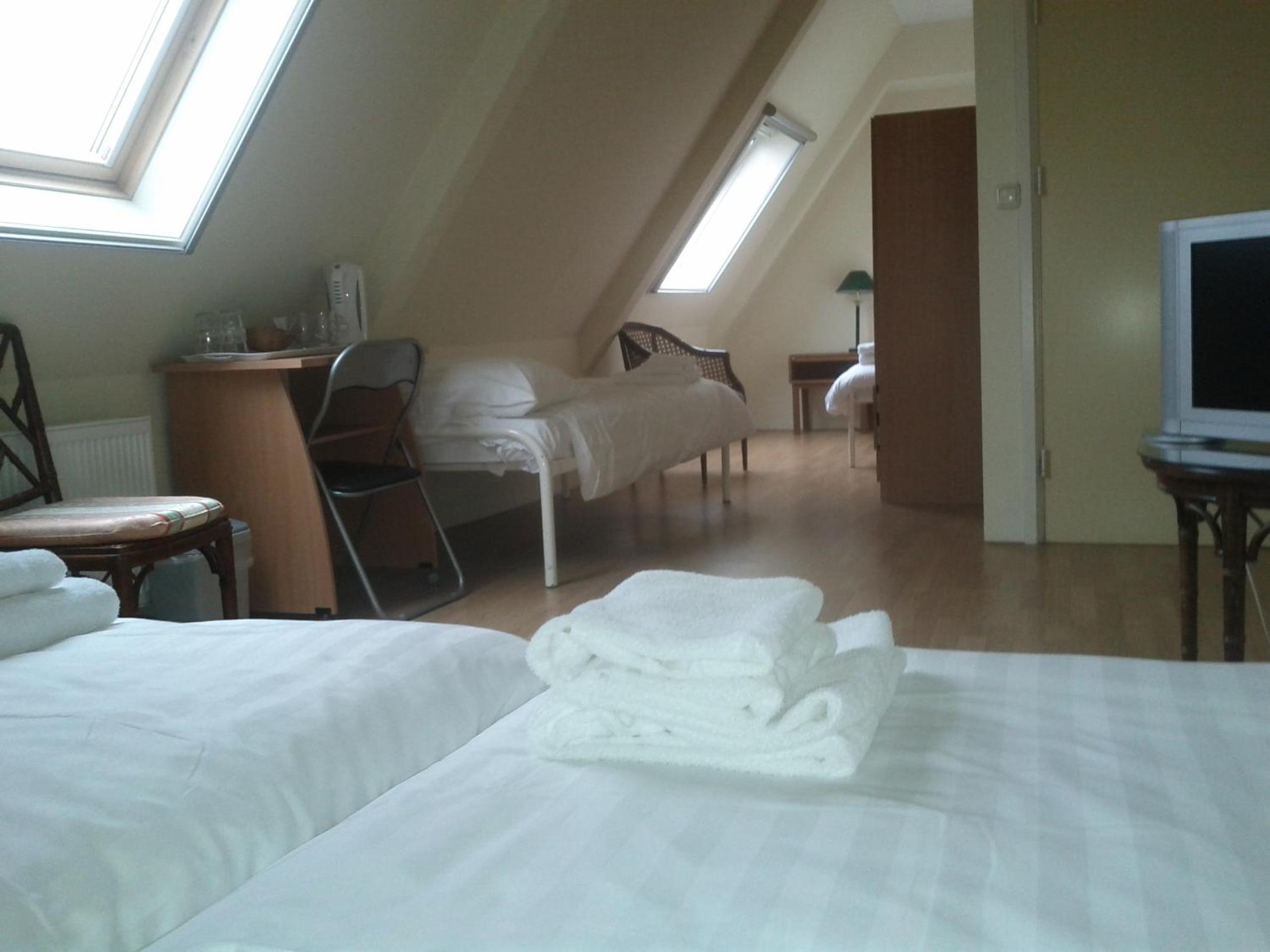 Standard Quadruple Room photo 2