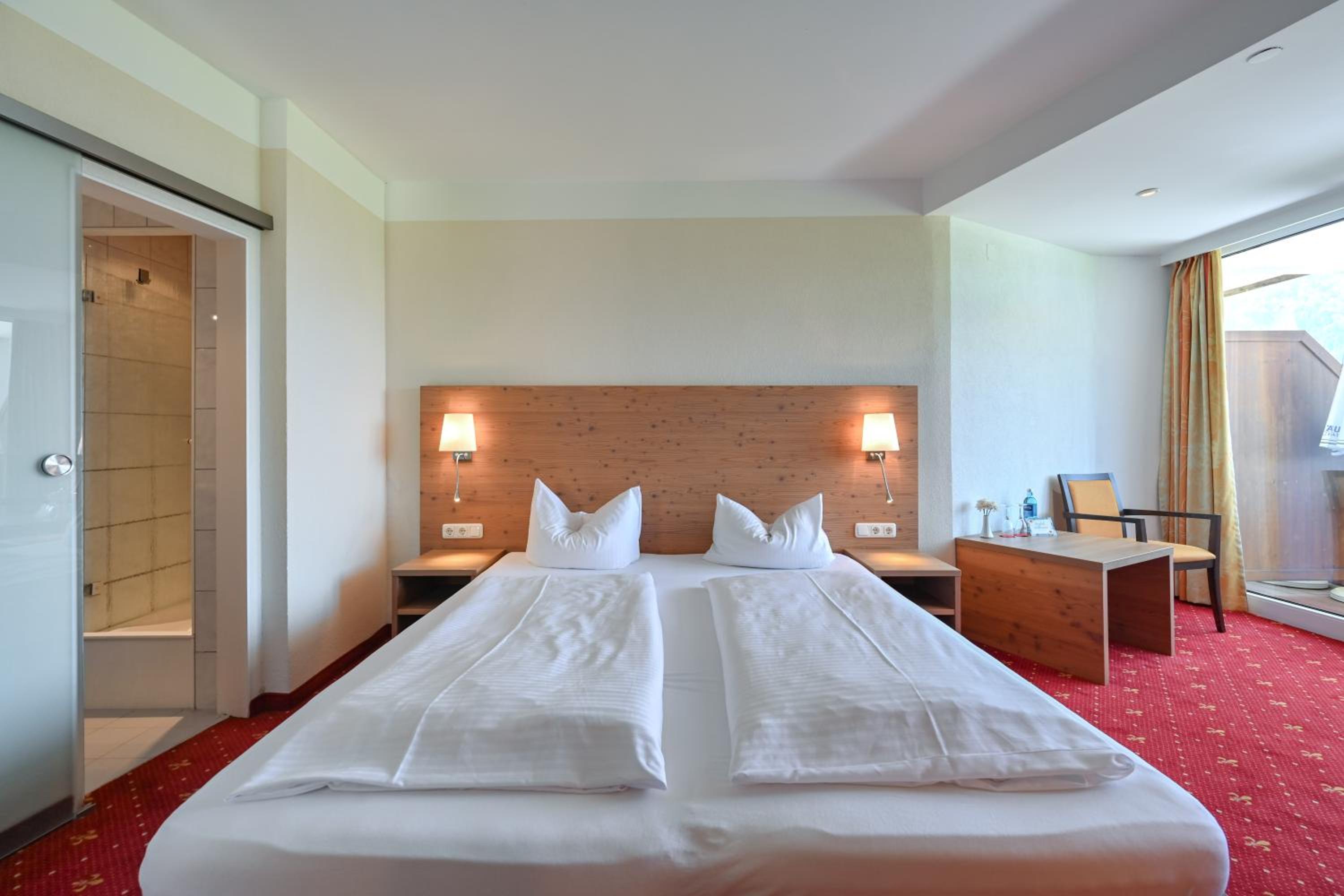 Standard Double Room - Photo 3