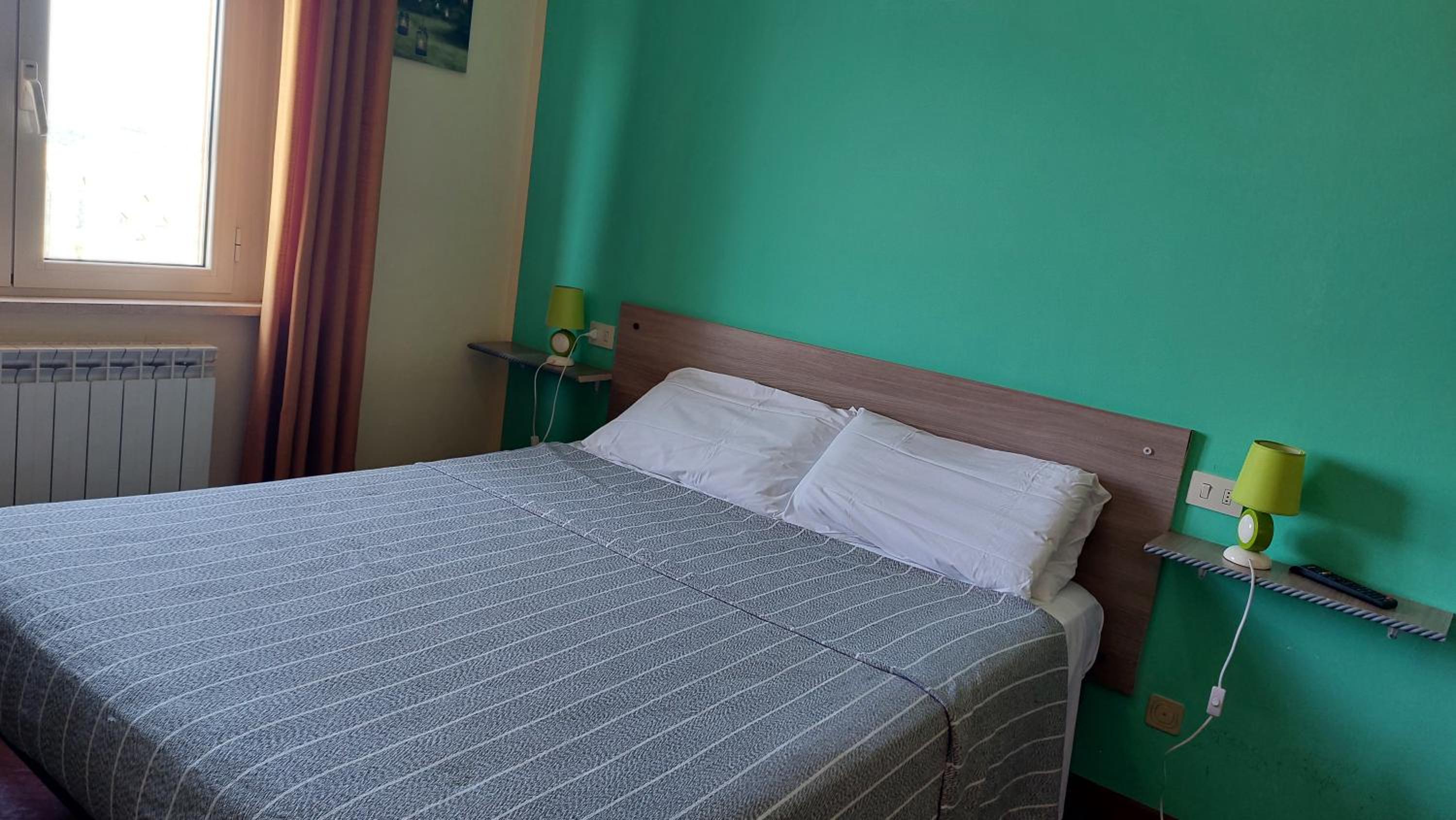 Standard Queen Room photo 1