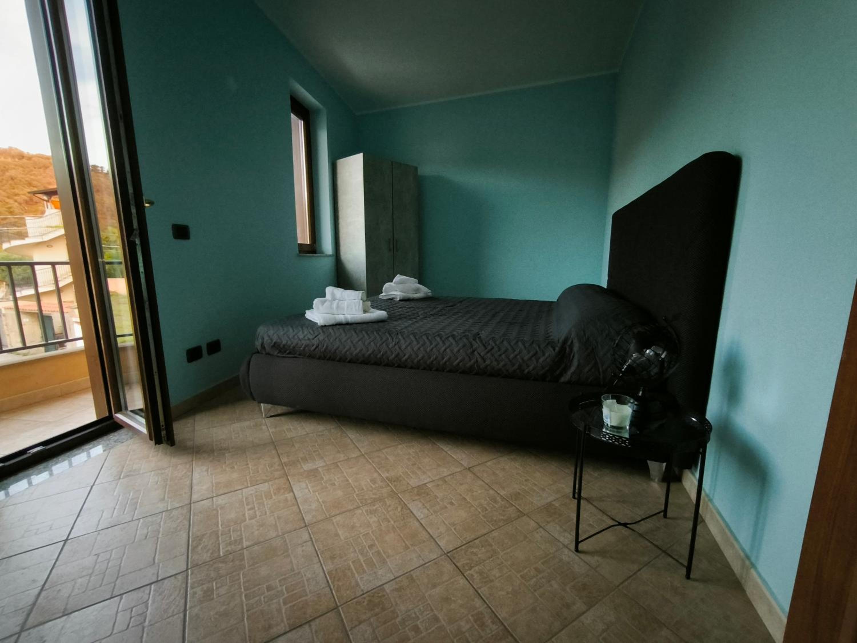 Two-Bedroom House photo 3