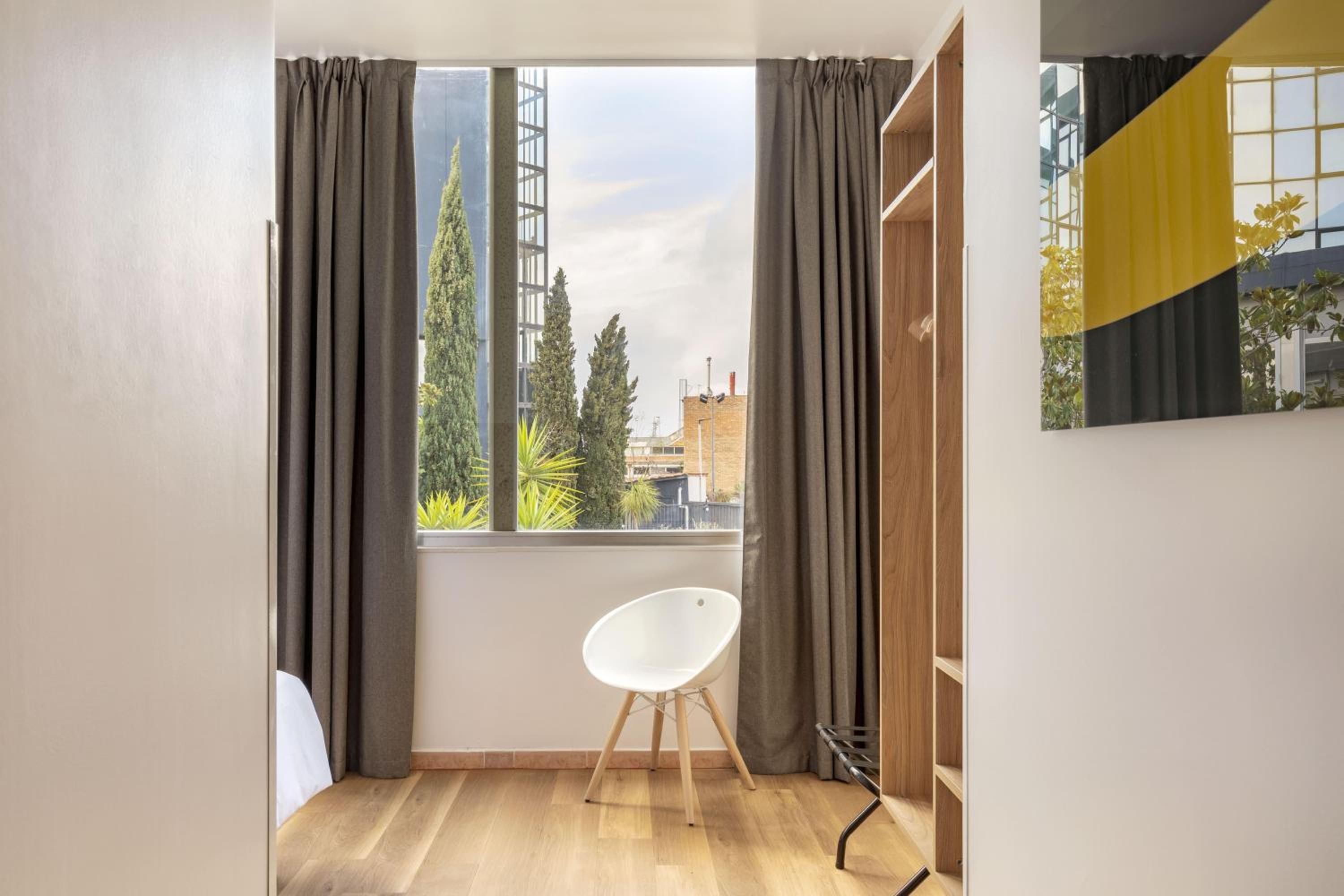 Twin Room - Photo 1