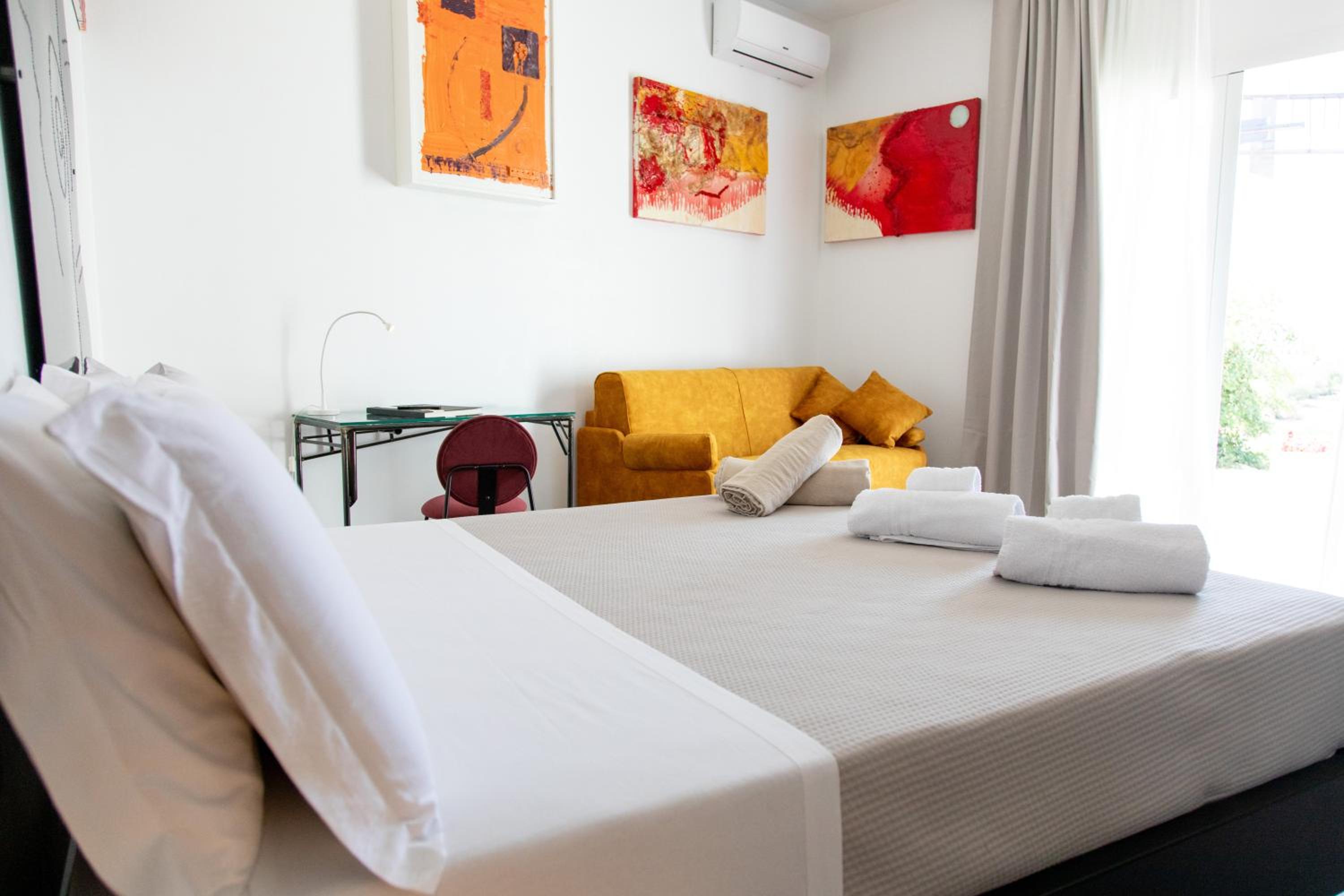 Deluxe Apartment with Sea View photo 1