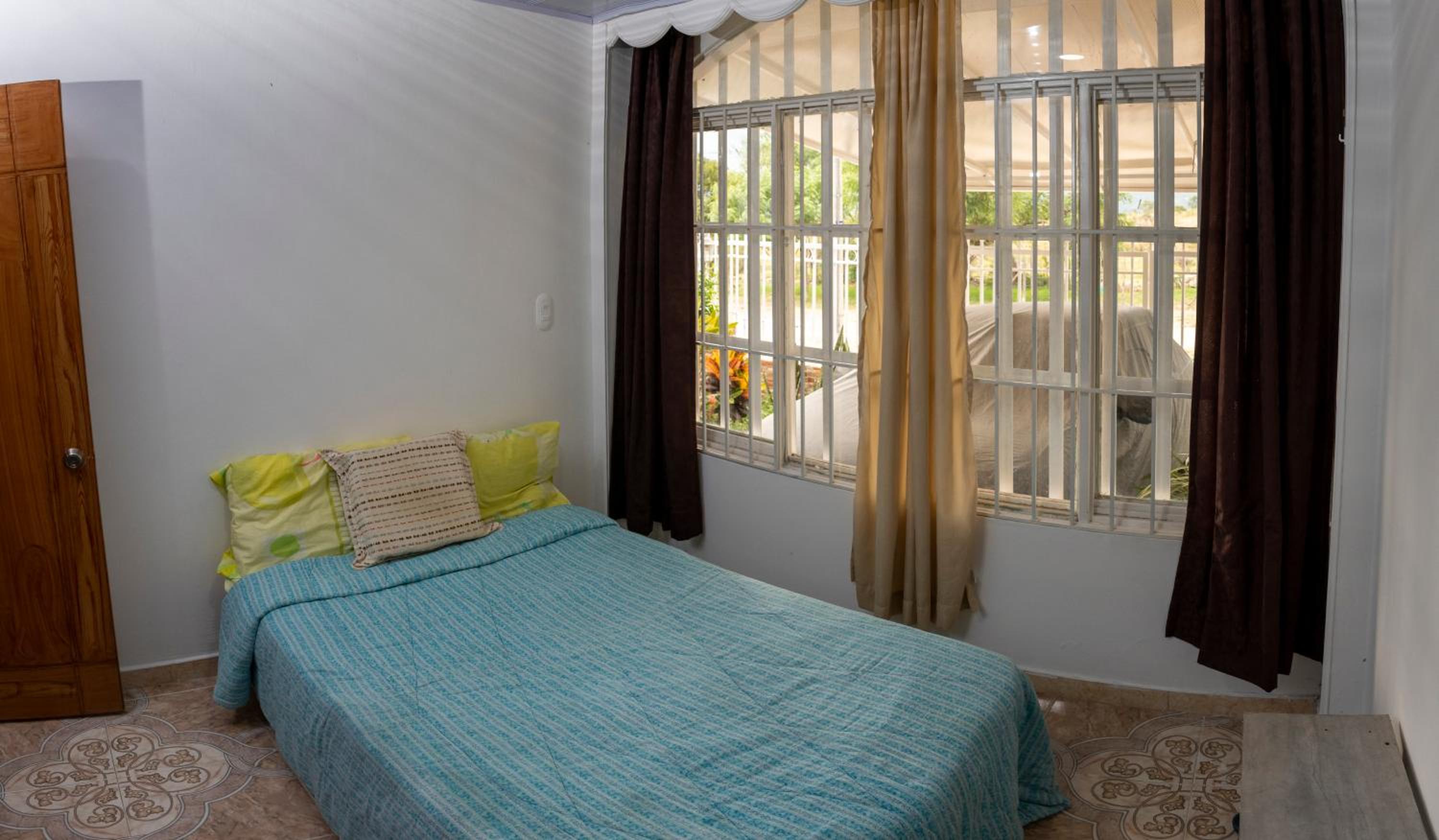 Three-Bedroom House photo 1