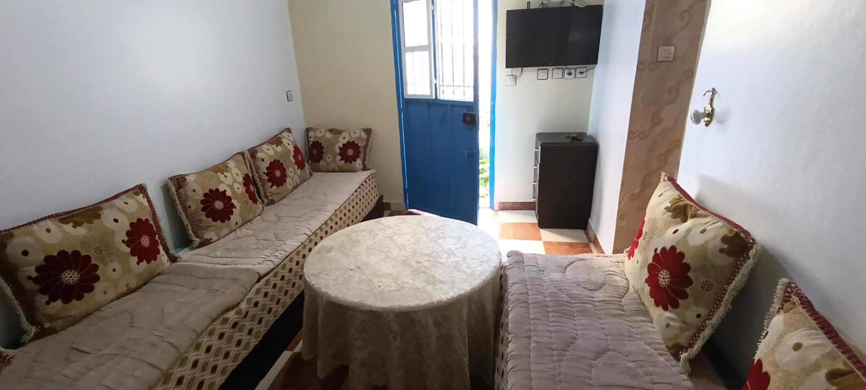 Economy Double Room - Photo 21
