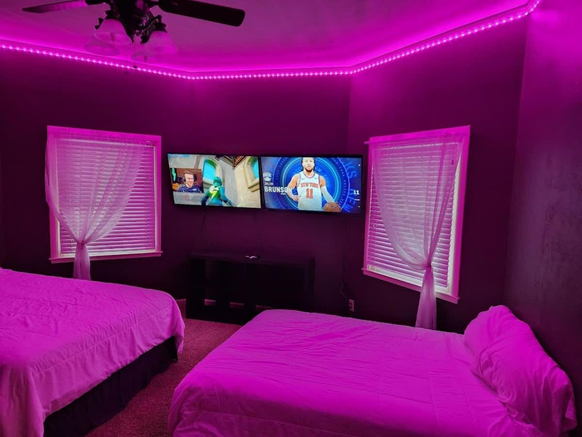 Family Room photo 2
