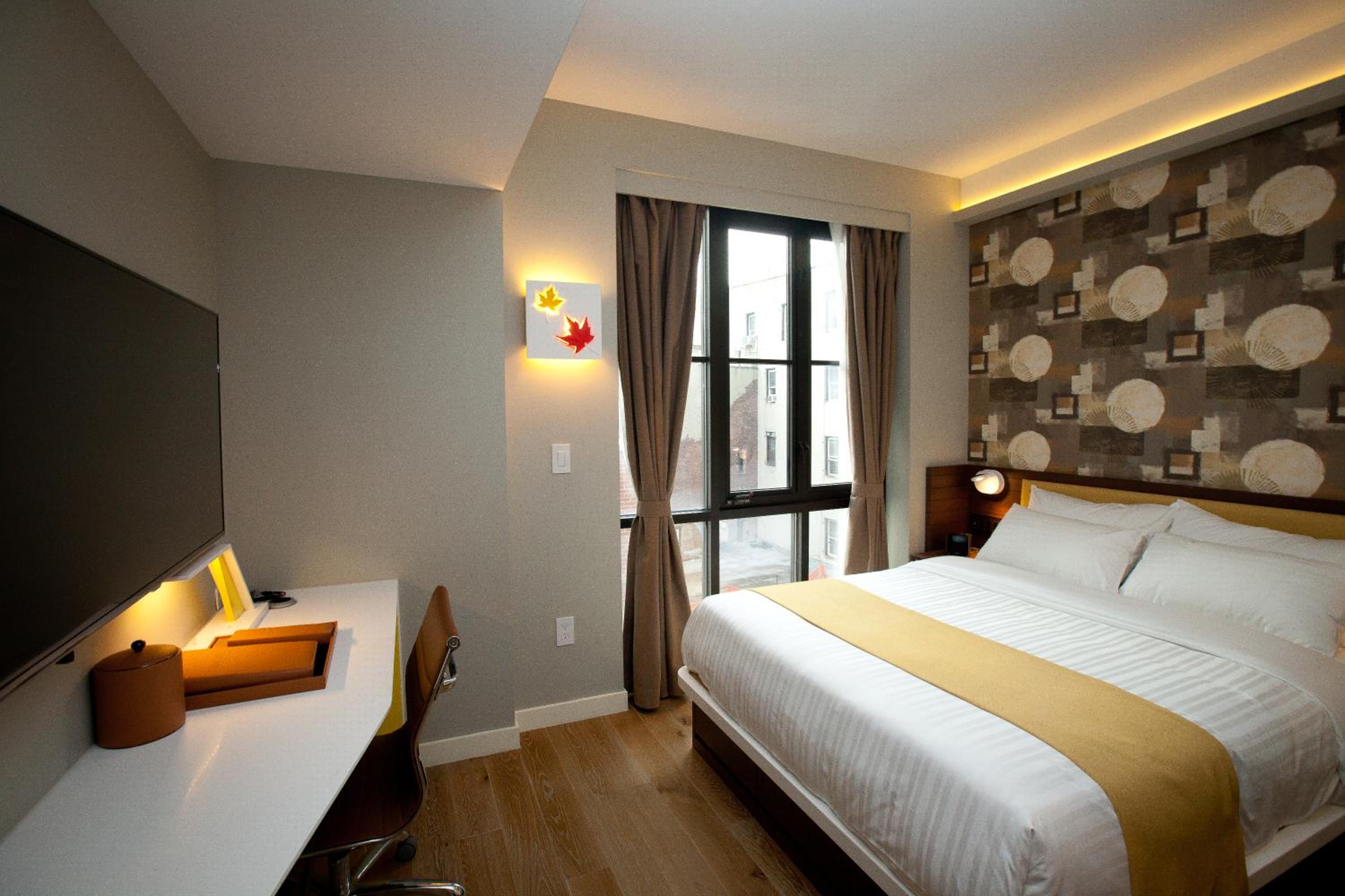 Queen Room