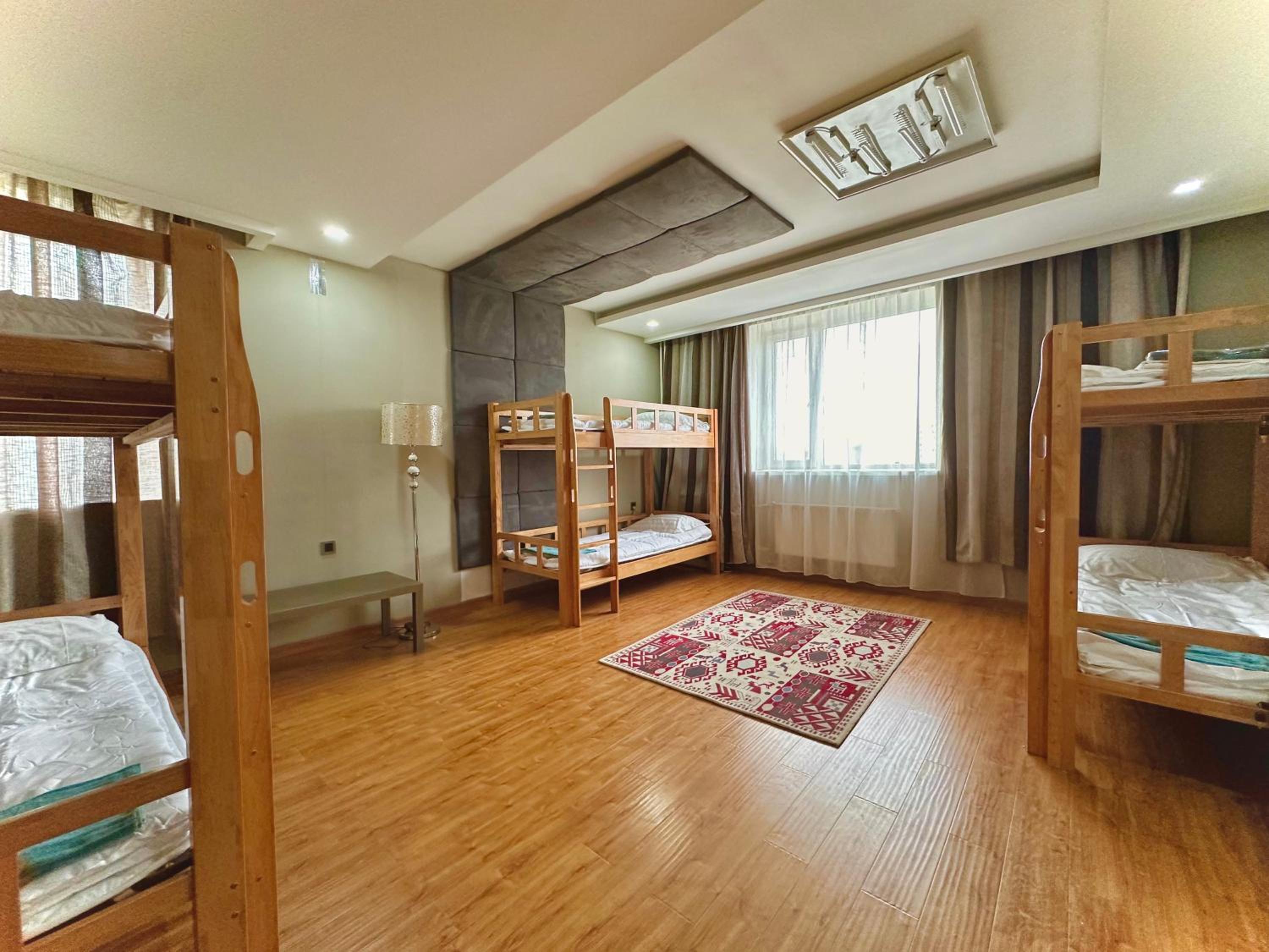 Bed In 10-Bed Mixed Dormitory Room photo 3