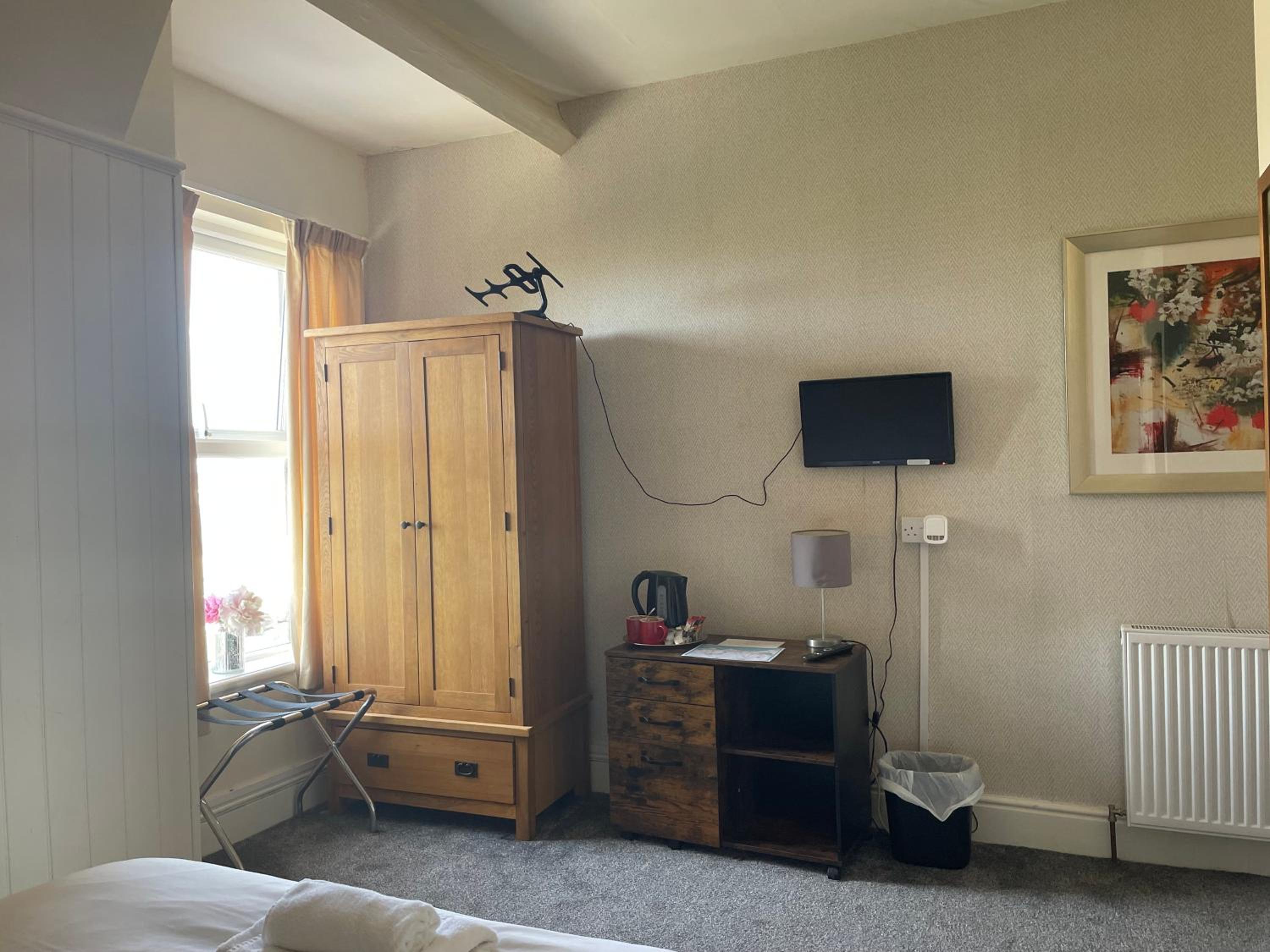 Budget Double Room photo 2