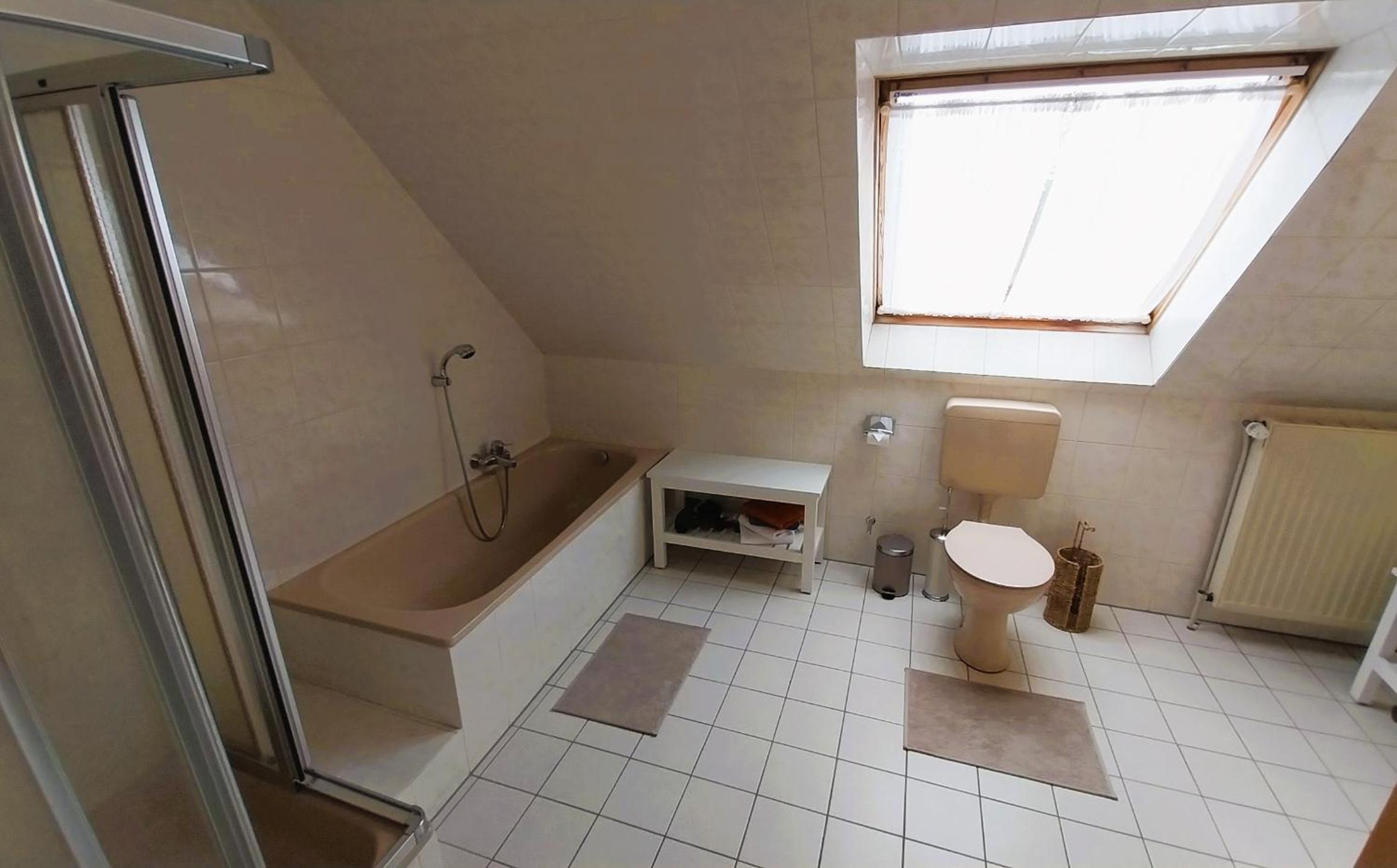 Three-Bedroom House photo 3